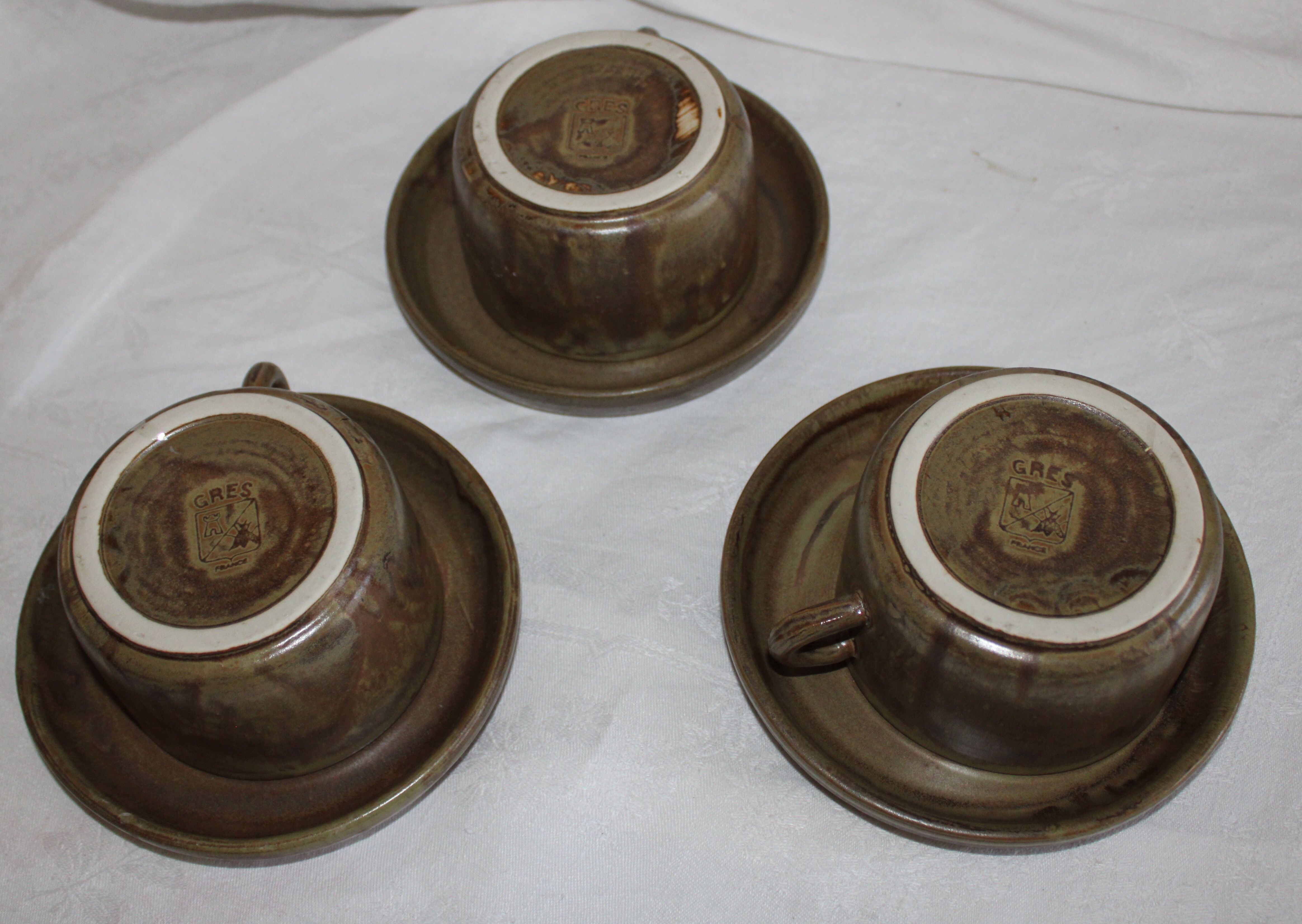 Lot of 3 coffee cups or sandstone tea