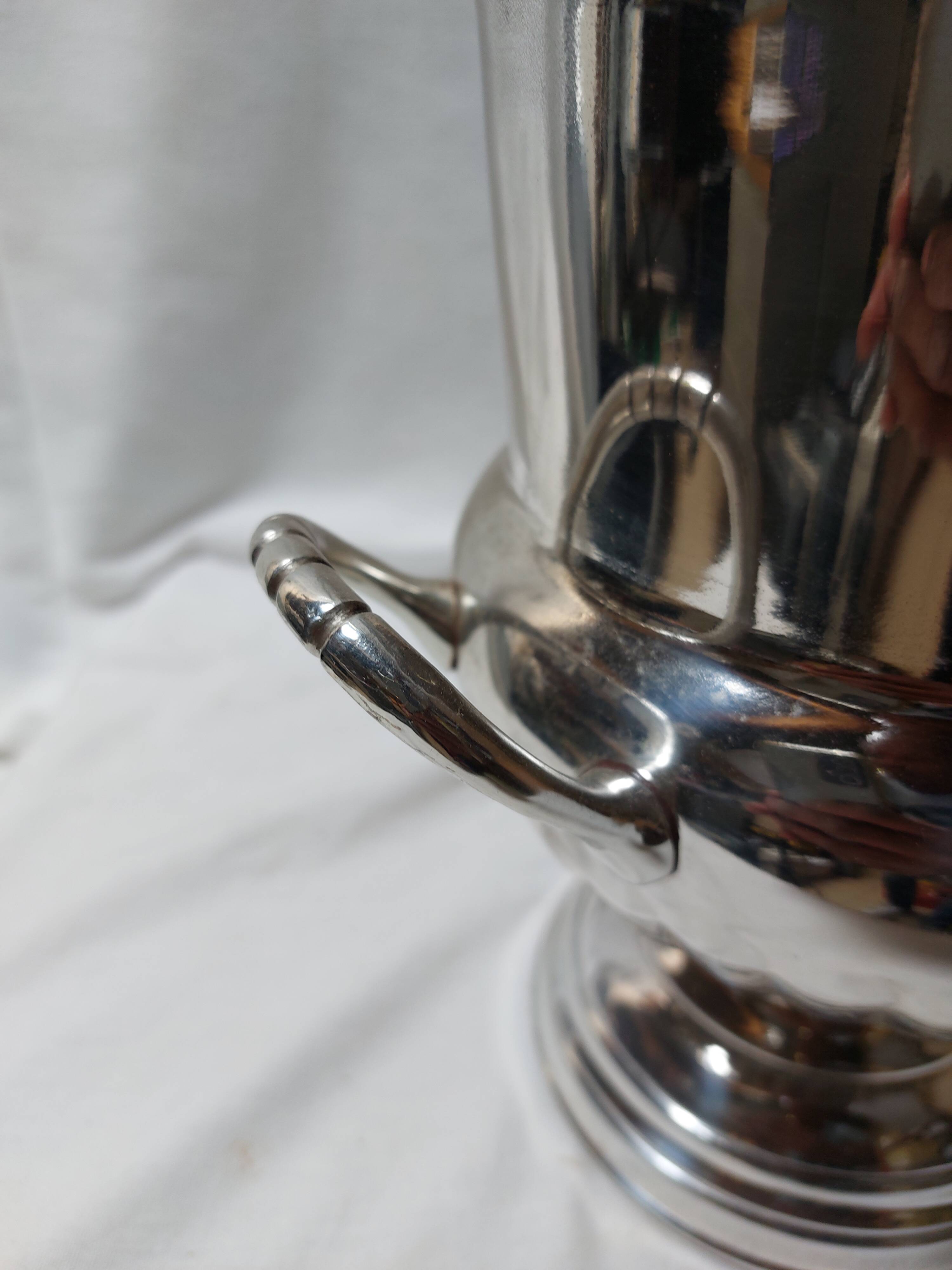 Medici champagne bucket in silver metal by Scandia Silver