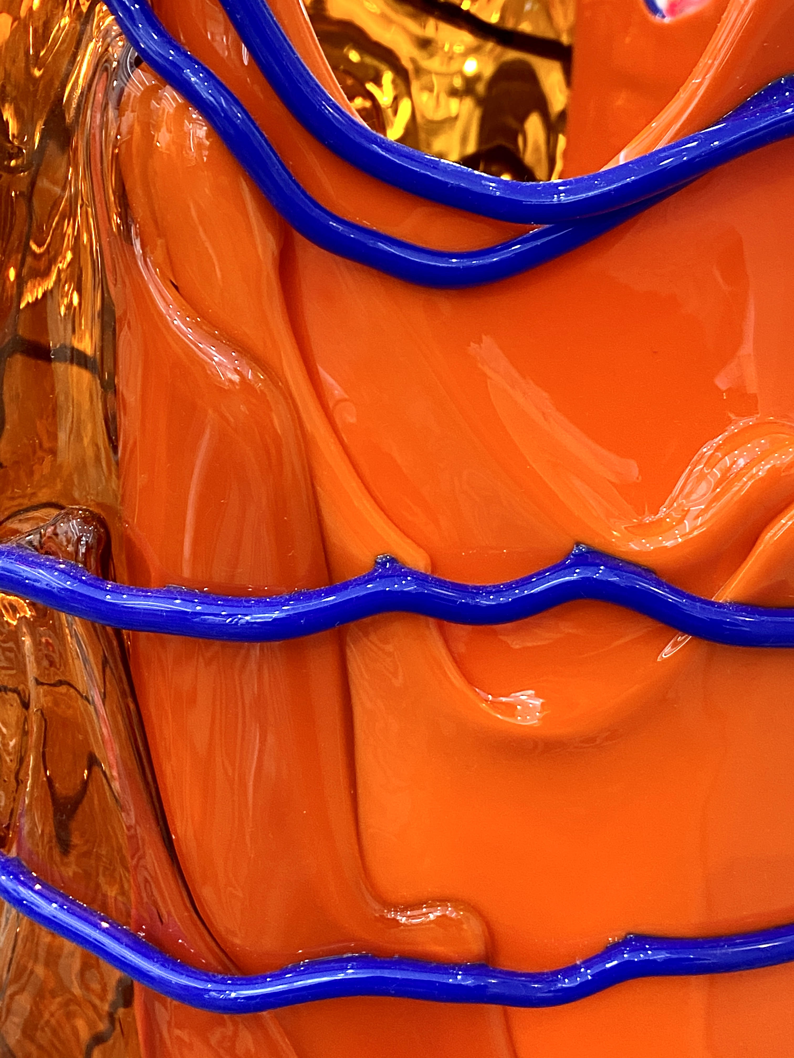 Pomitu II resin vase by Gaetano Pesce - Fish Design