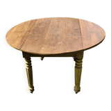 Round table with flaps