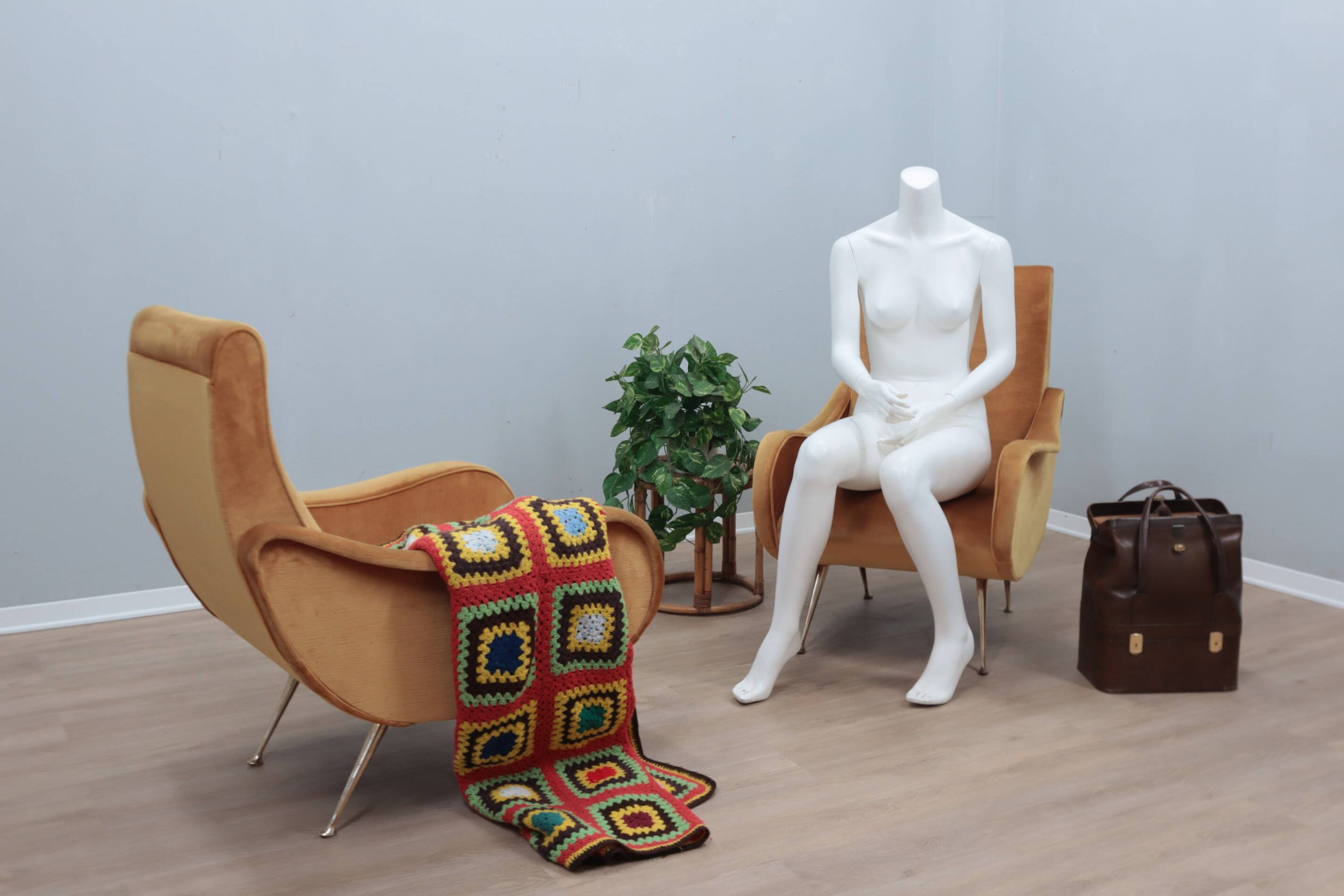 Fauteuils en velours style Lady du milieu du siècle des années 1960