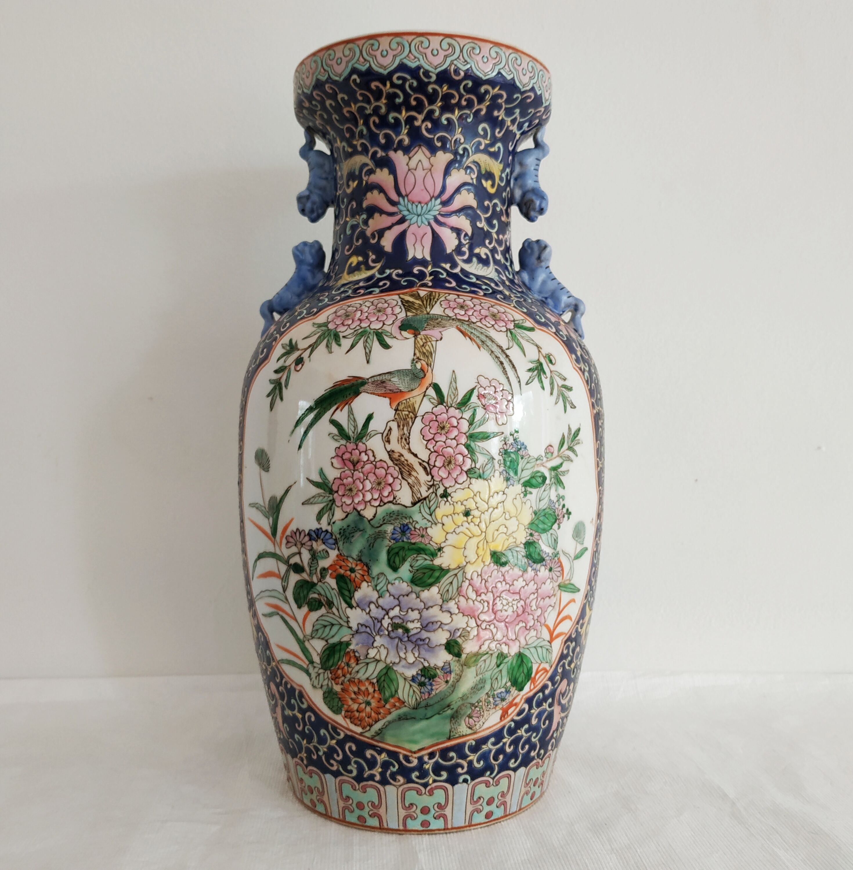 Chinese vase pink family 19th century