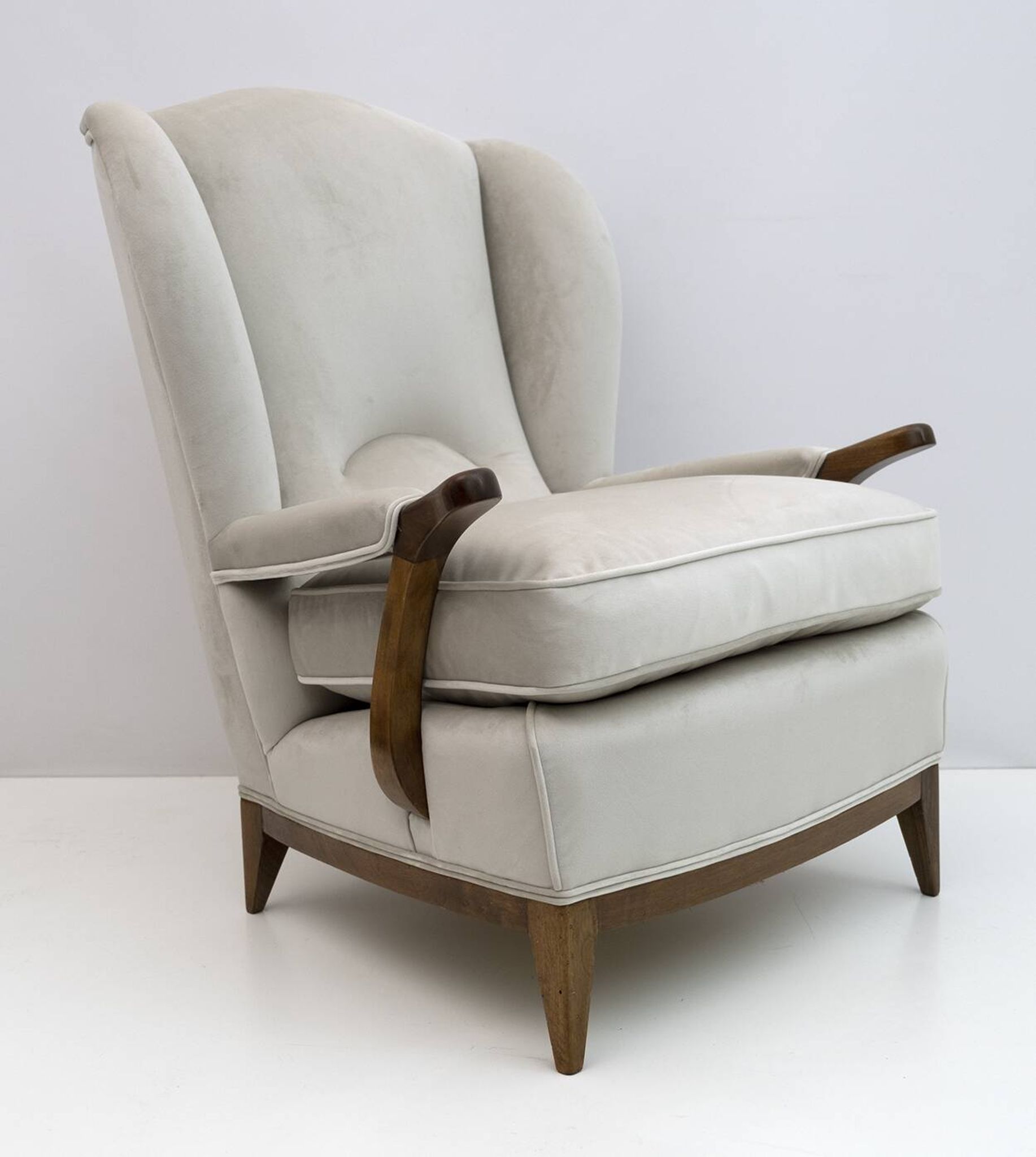 Attributed of Paolo Buffa Mid-Century Modern Italian Velvet Armchairs, 1950
