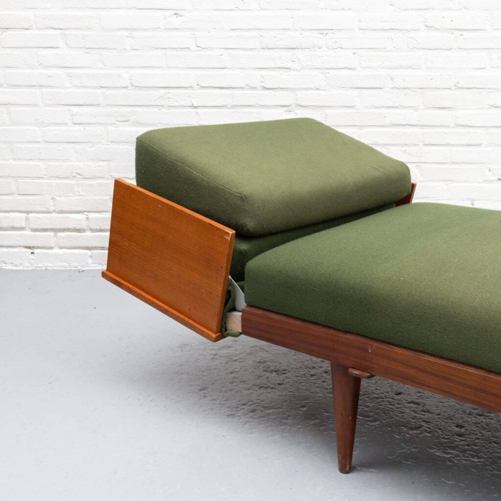 Ingmar Relling Svanette daybed sofa
