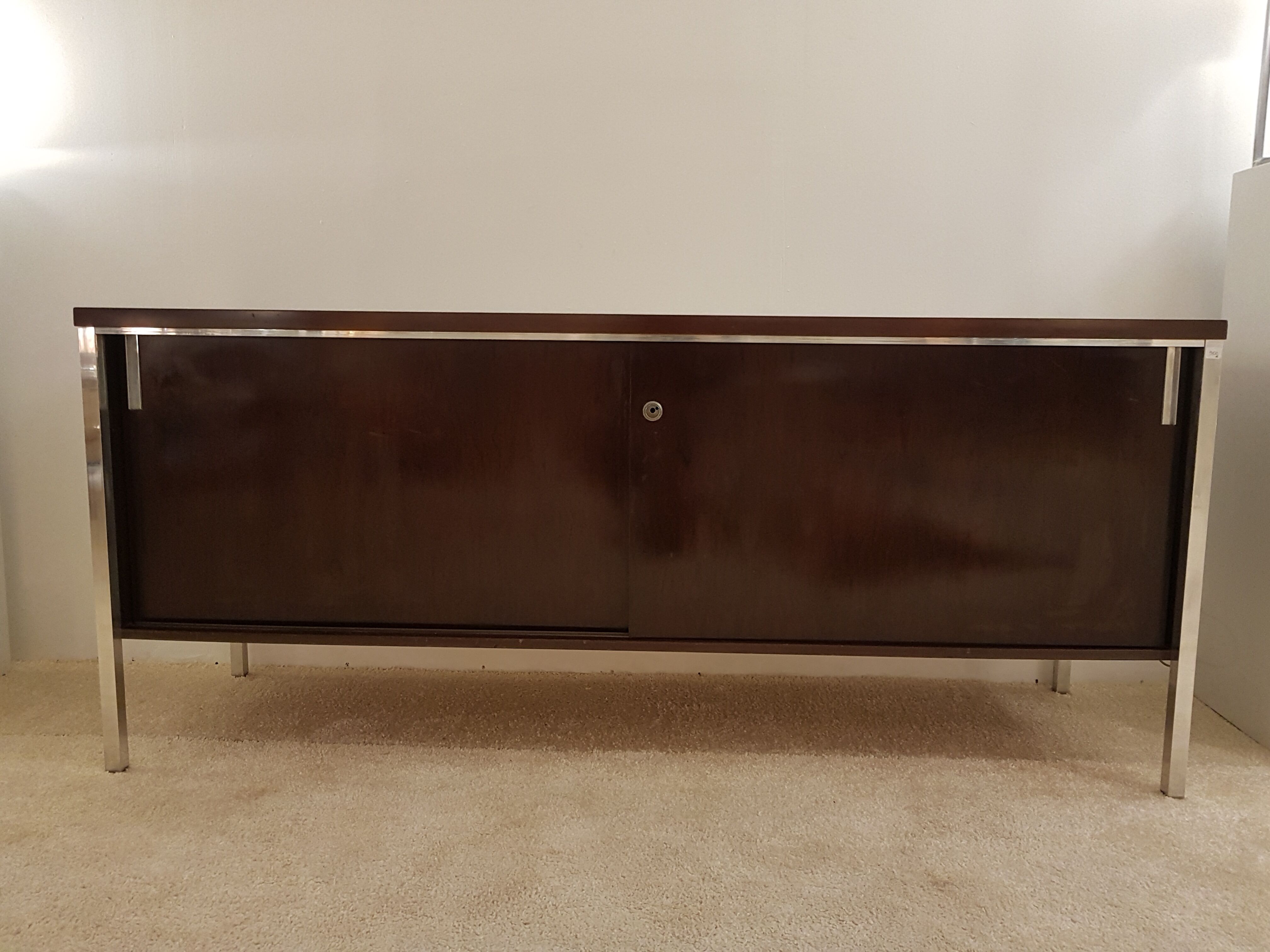 Sideboard in varnished rosewood