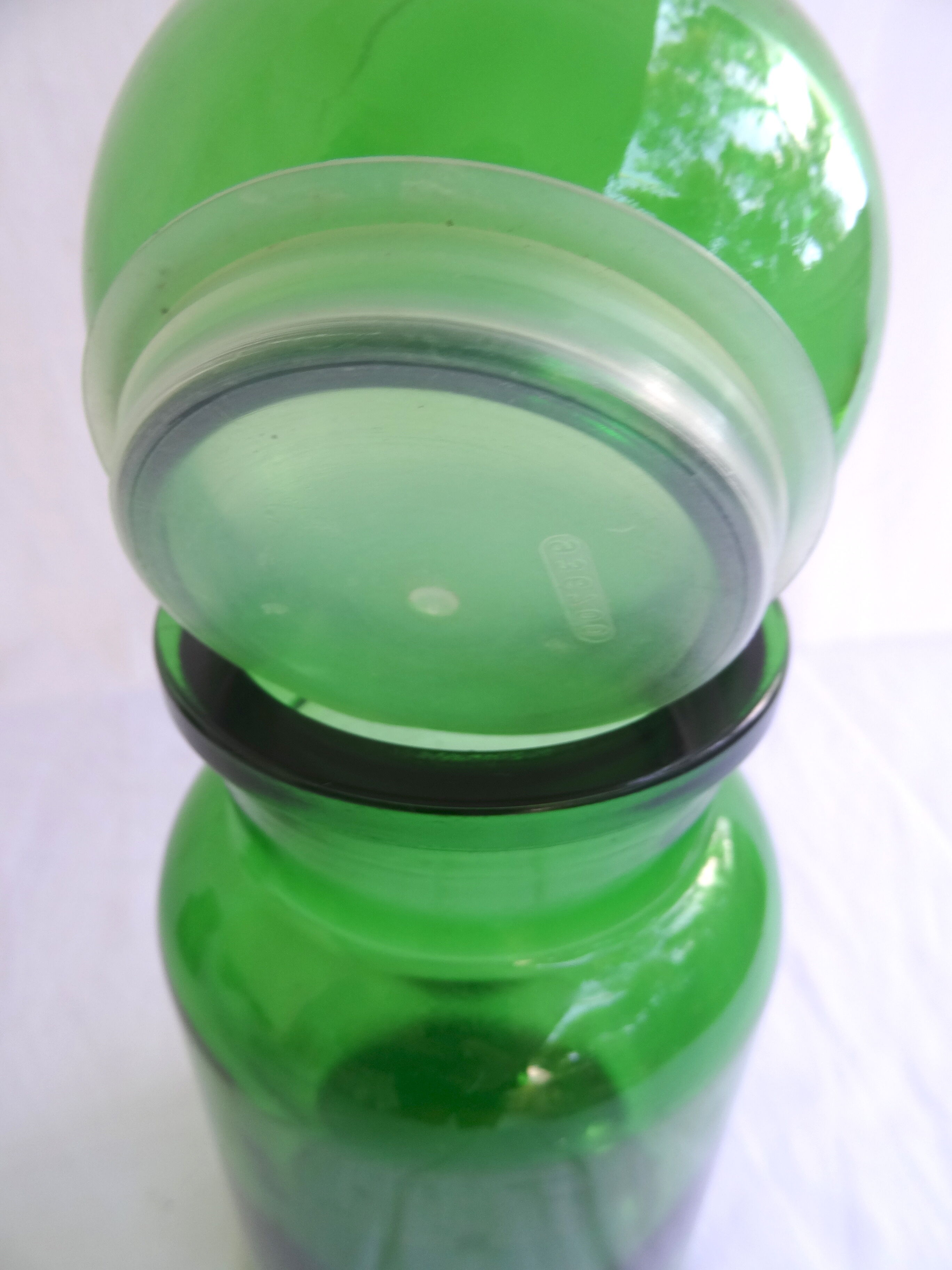 Green apothecary pot