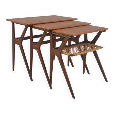 Tables gigognes danoises conçues par Johannes Andersen pour Silkeborg, années 1960.