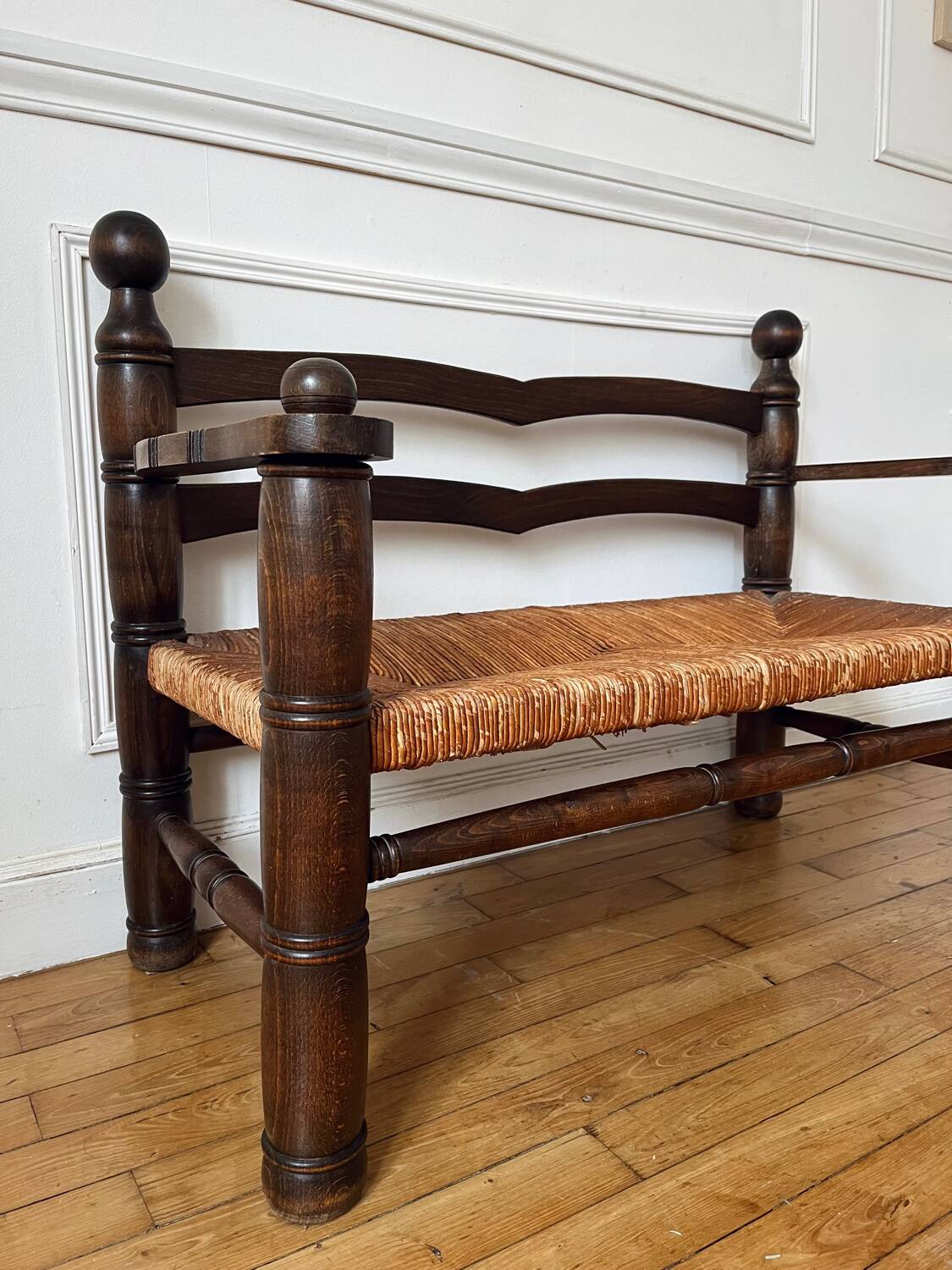 Banc en bois et paille ancien