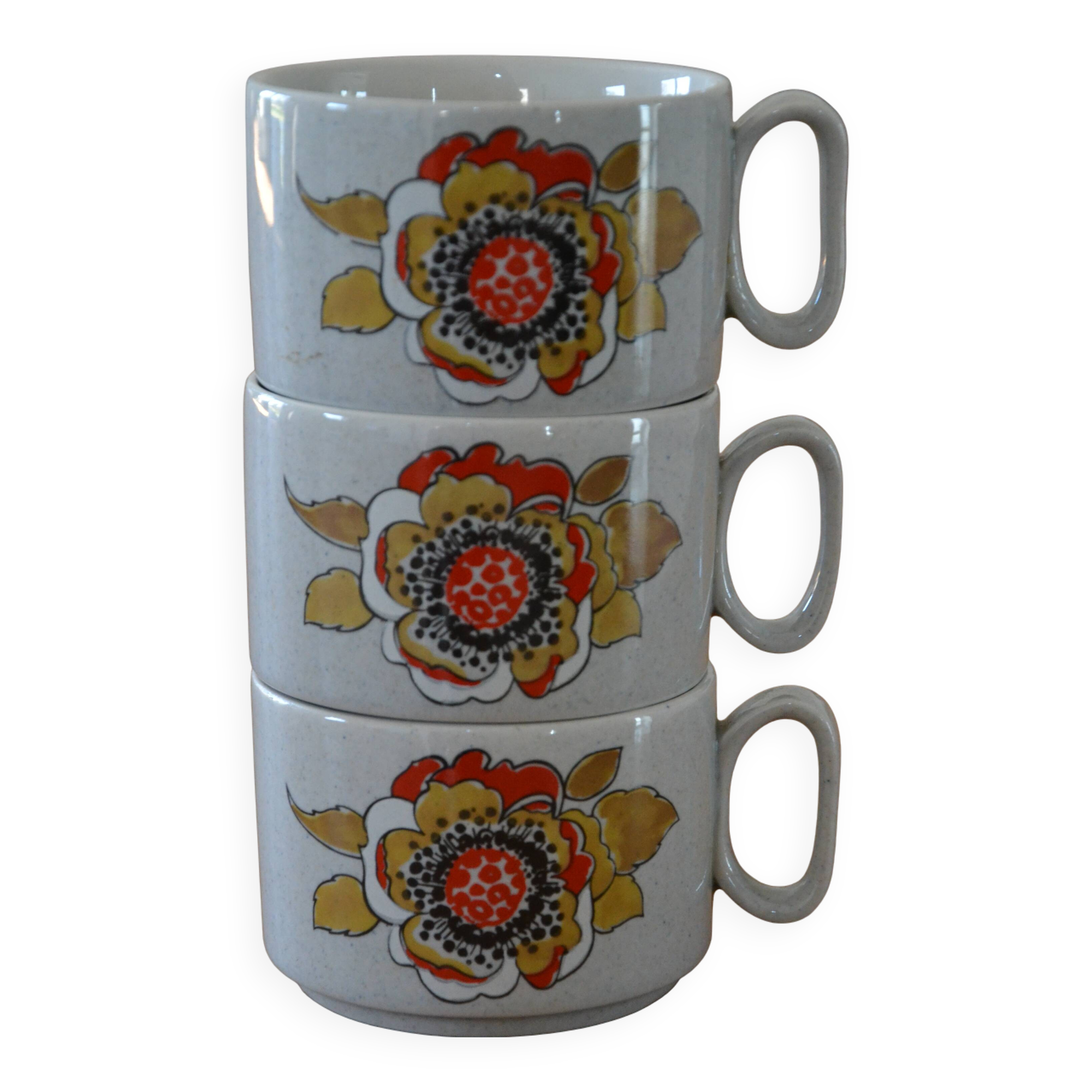 3 vintage Tognana cups