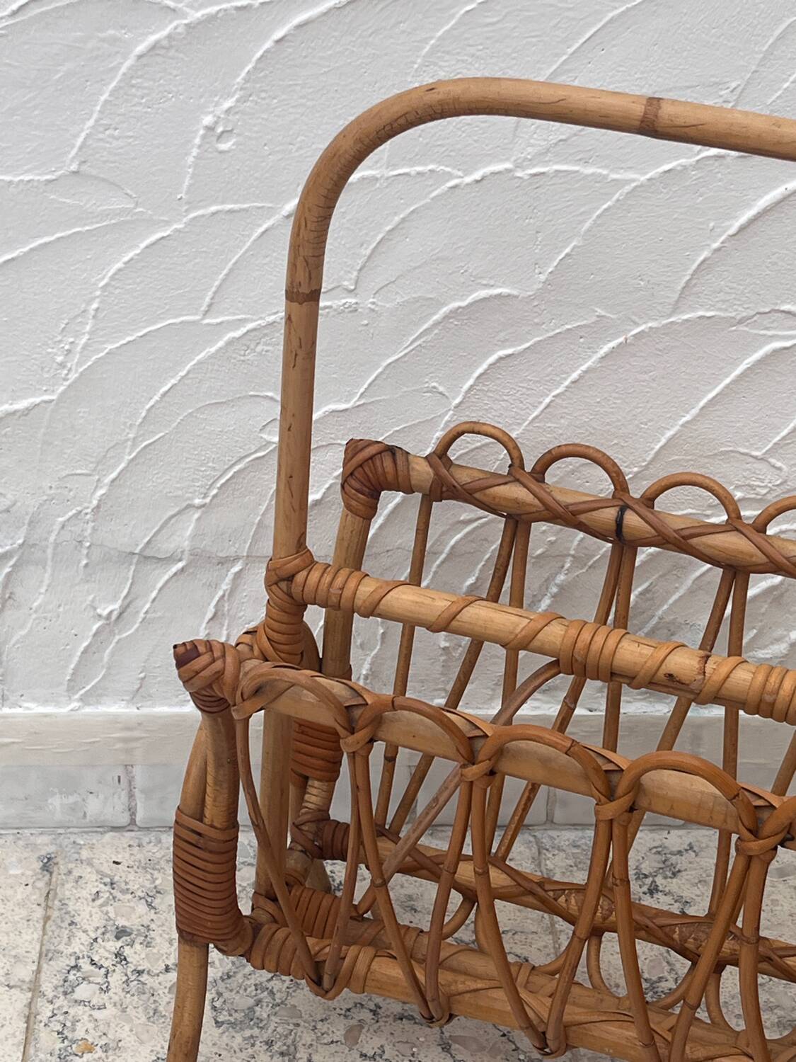 Bamboo magazine rack