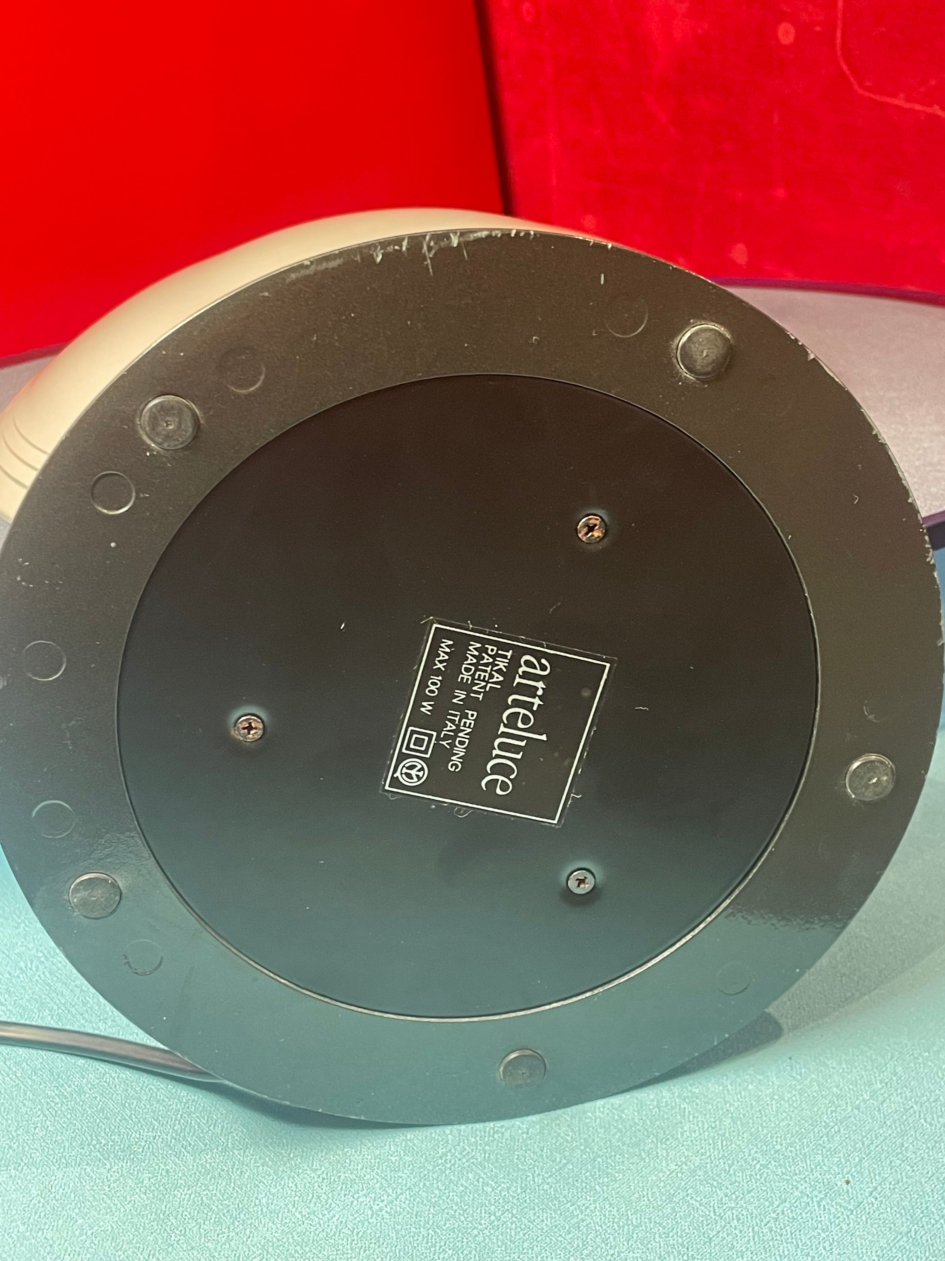 Rotating lamp Gong by Bruno Gecchelin, Arteluce Italy design