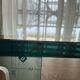 Table basse sculpturale en verre courbé 12 mm – design minimaliste