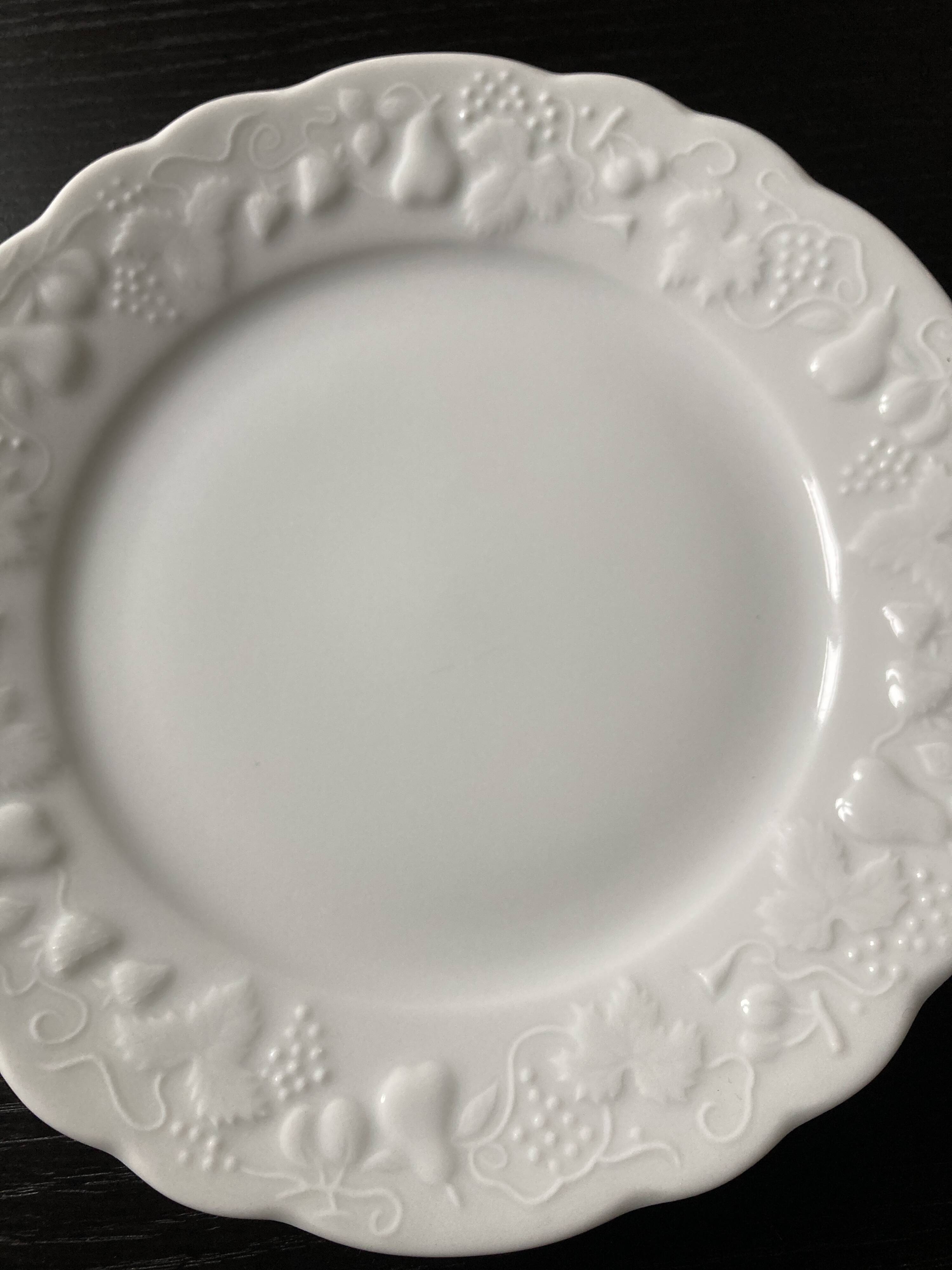 12 White Limoges porcelain dessert plates - Philippe Deshoulieres