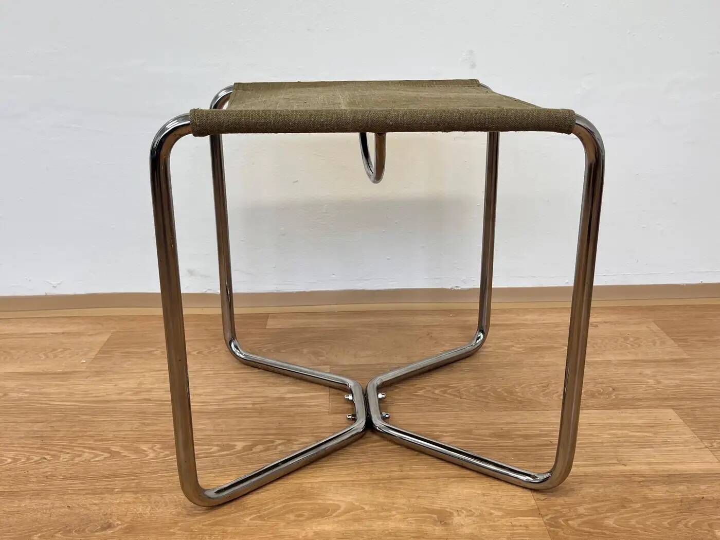 Tabouret Bauhaus chromé Thonet B8 par Marcel Breuer, 1930