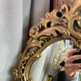 Miroir en bois et plâtre doré