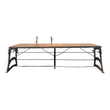 Table de travail en fonte et bois
