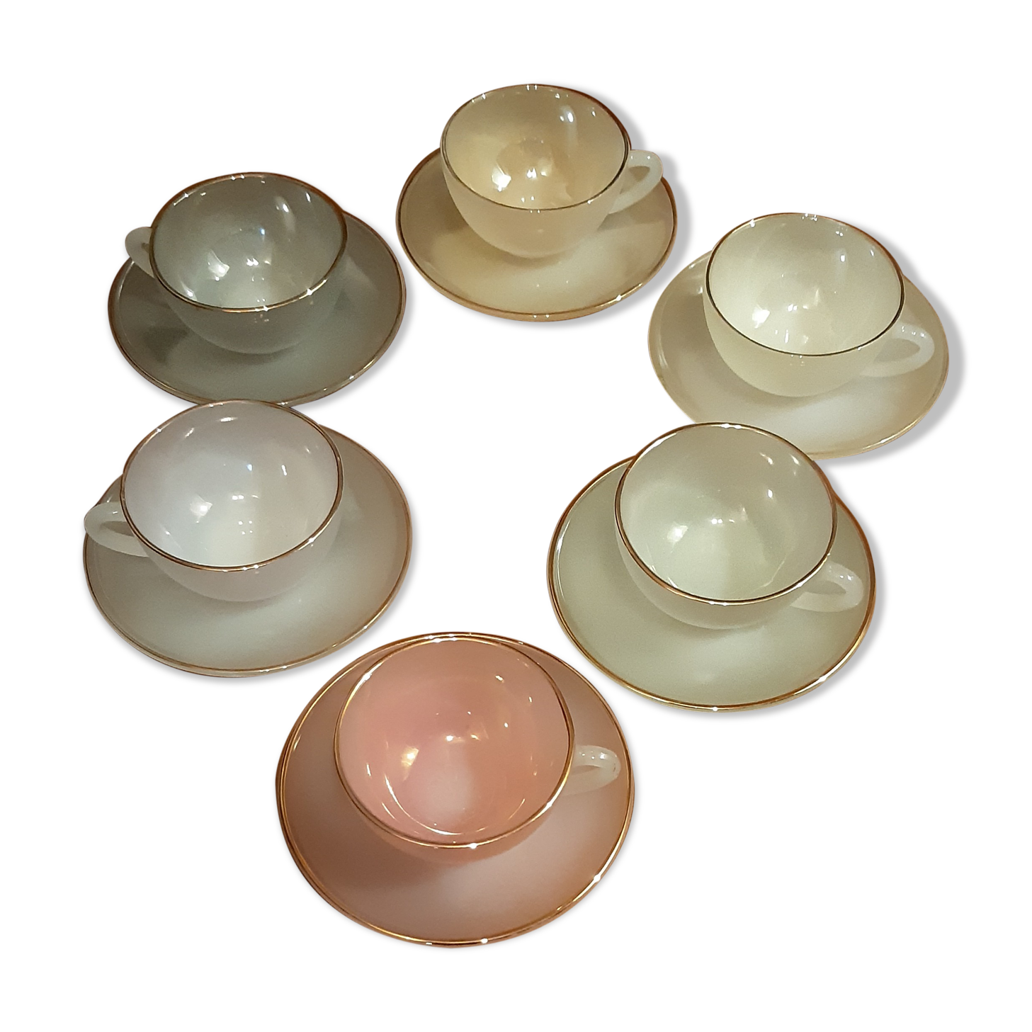 Vintage cups arcopal modele harlequin