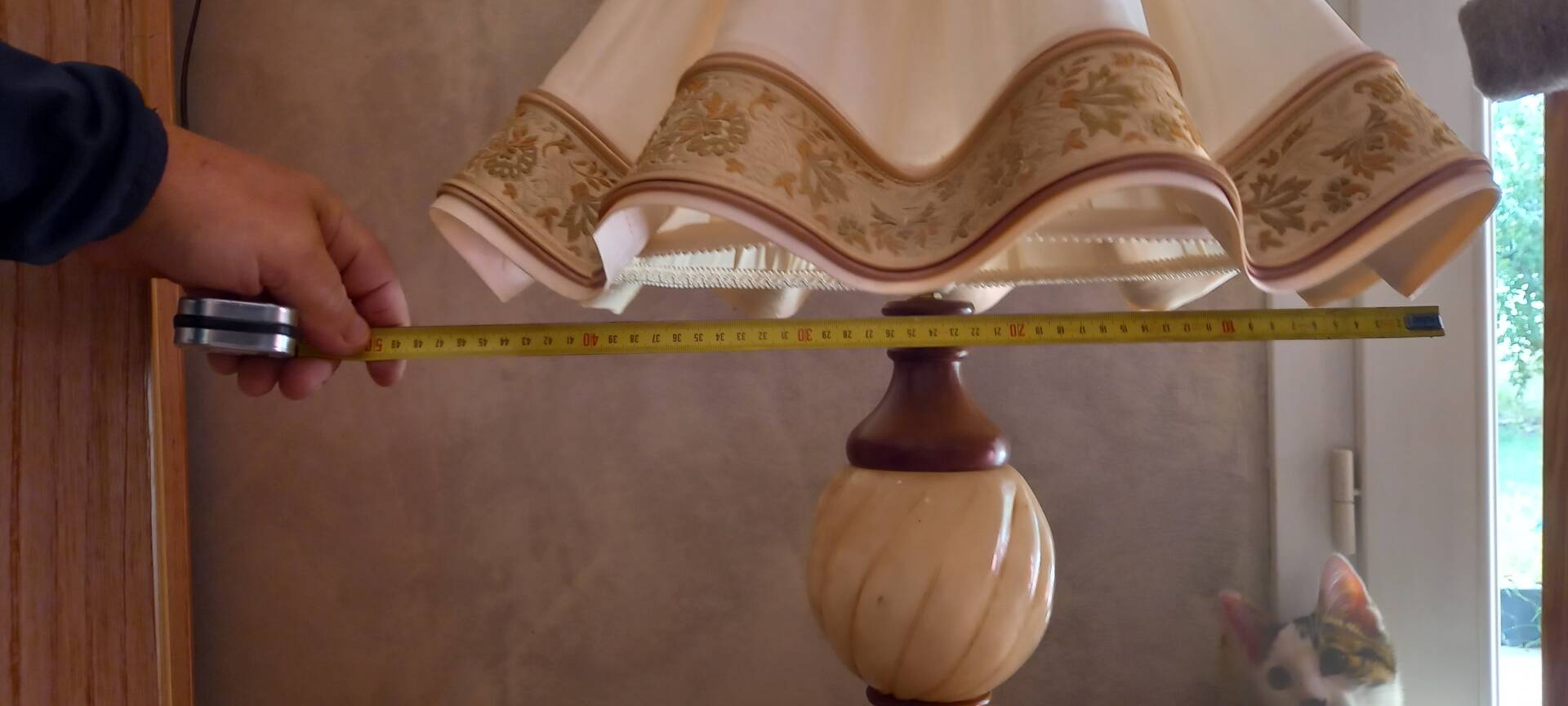 Grande lampe à poser albâtre et bois