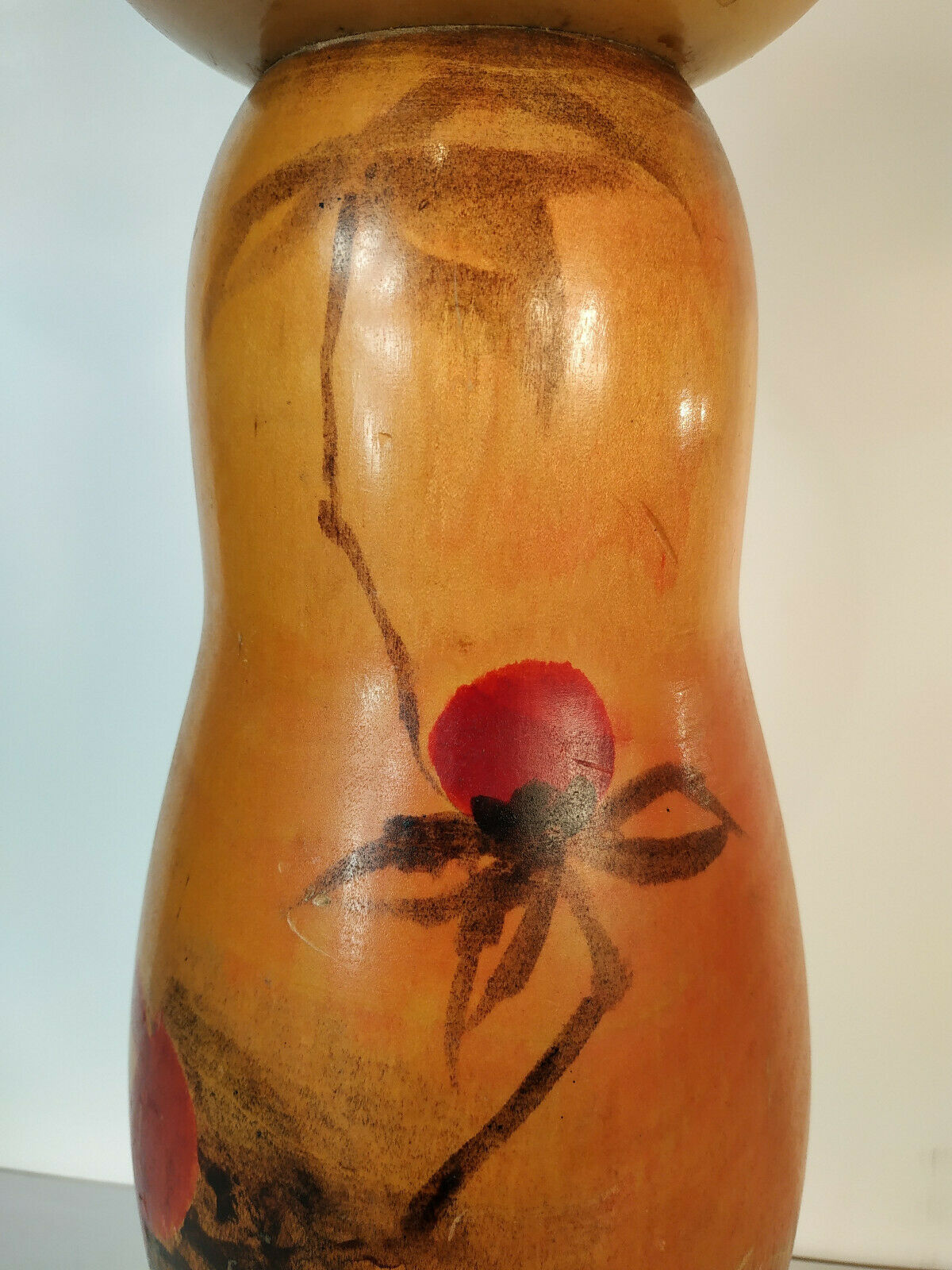 Grande Kokeshi - Winter camelia - master Watanabee Masao - 1917-2007