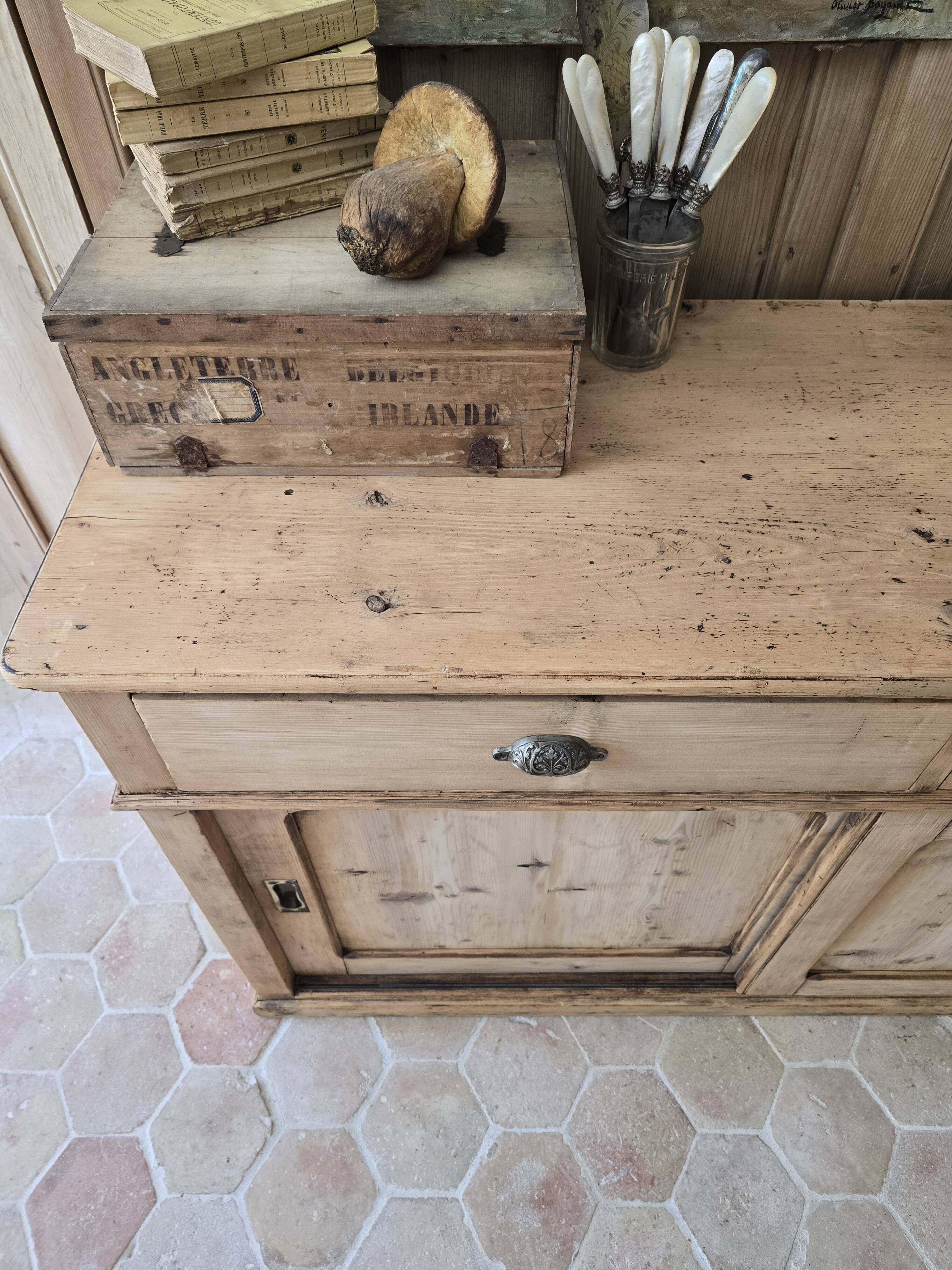 Buffet meuble de métier