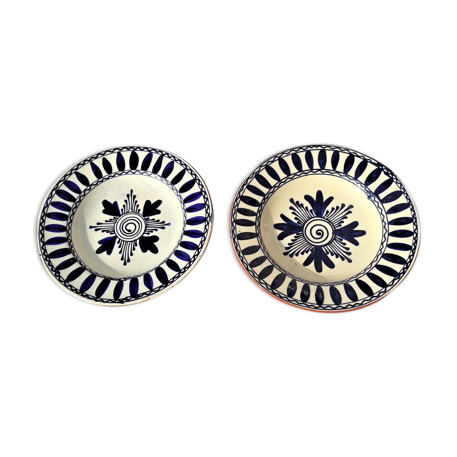 Hand-painted plates with fastening system 1 pair