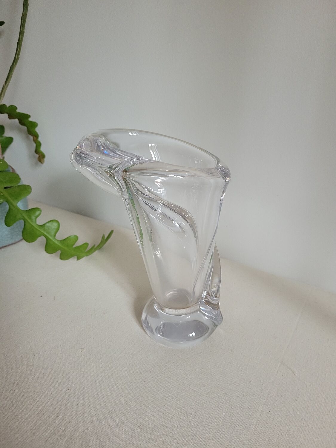 Crystal vase from Vannes Le Chatel