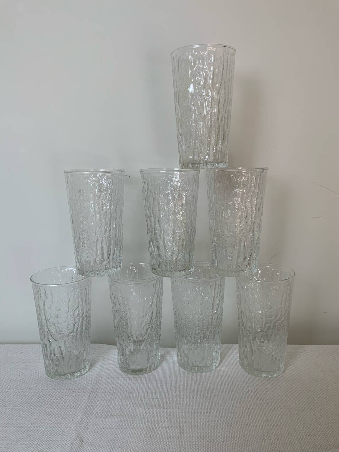 8 vintage glasses