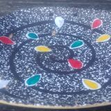 Decorative plate/serving dish in glazed ceramic from the 50s/60s, signed