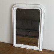 Miroir louis philippe at the end of the 19th century. 80x56. white.