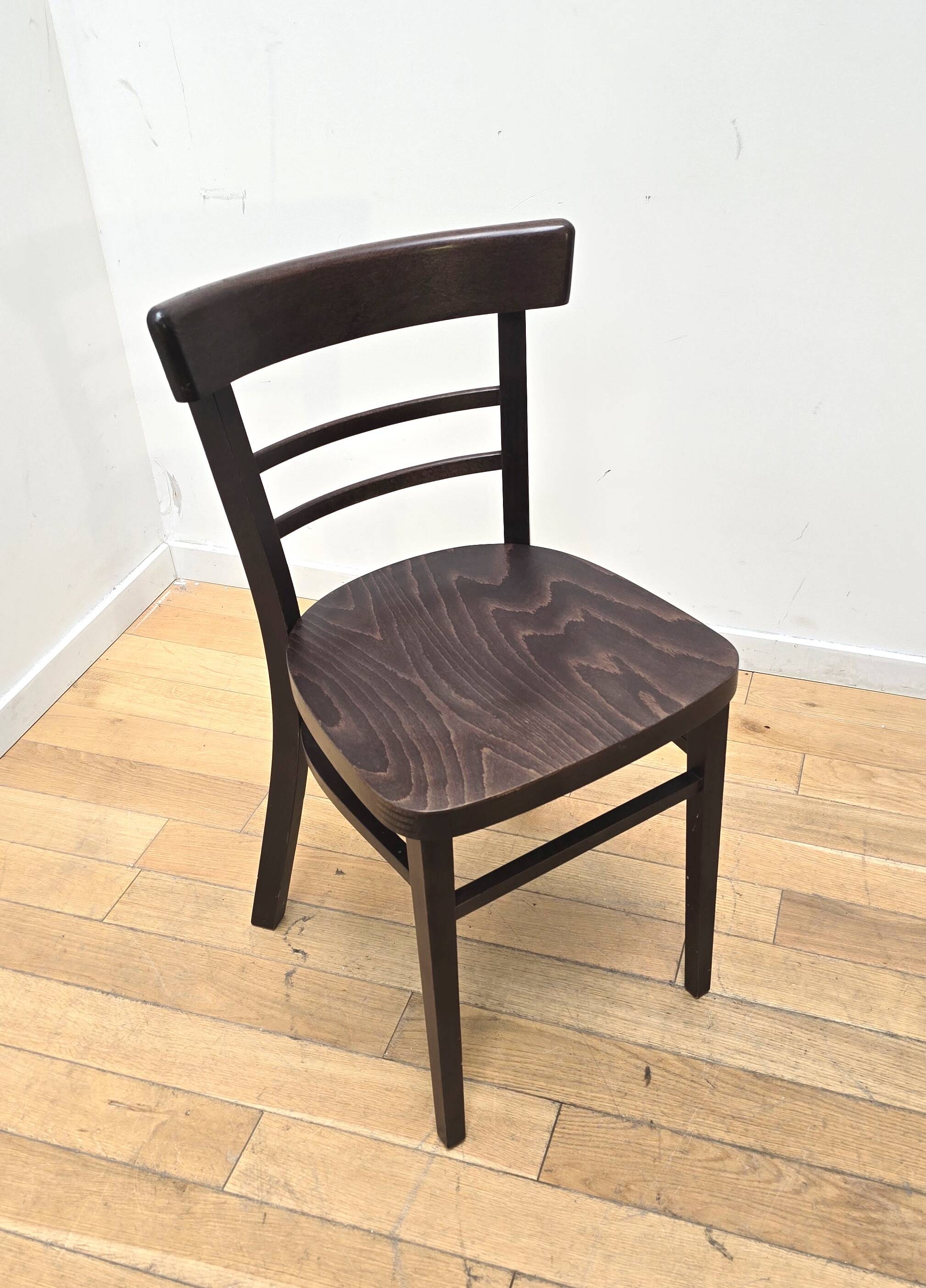 Set of 20 bistro chairs