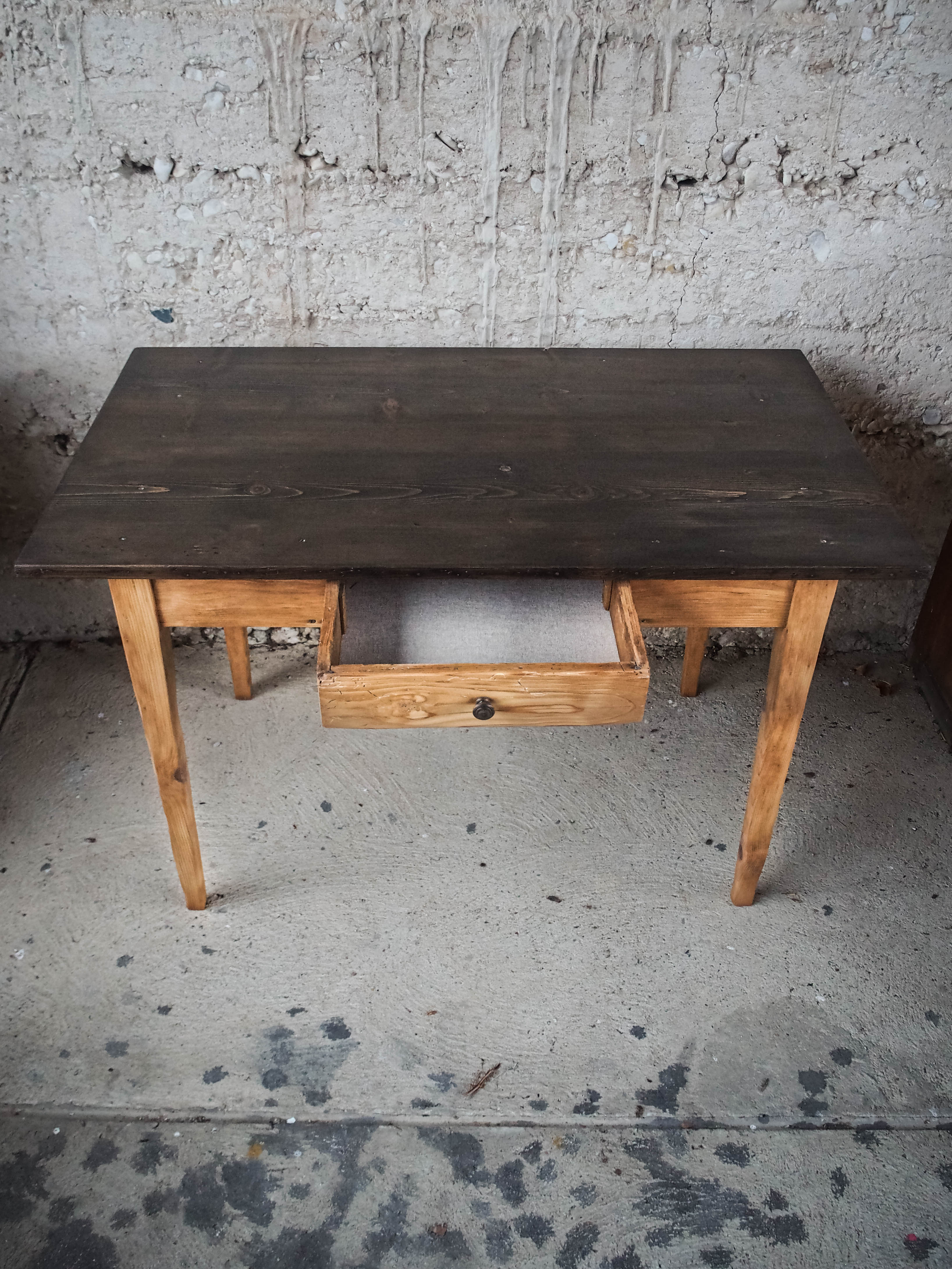 Farmhouse table