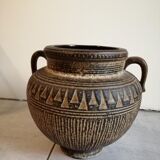 Fatty lava vase by Schenrich