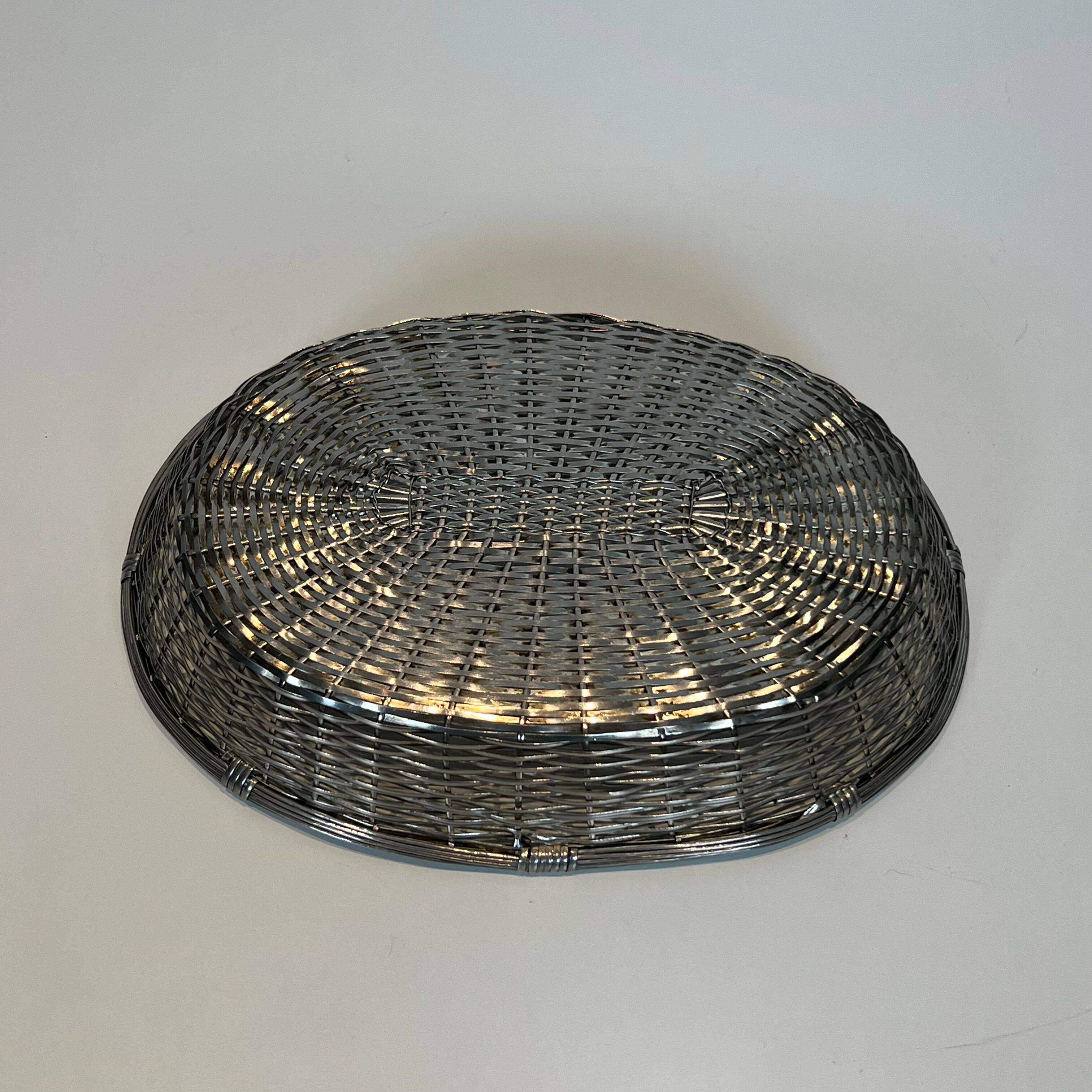 Bowl / pocket tray made of silver-plated wire