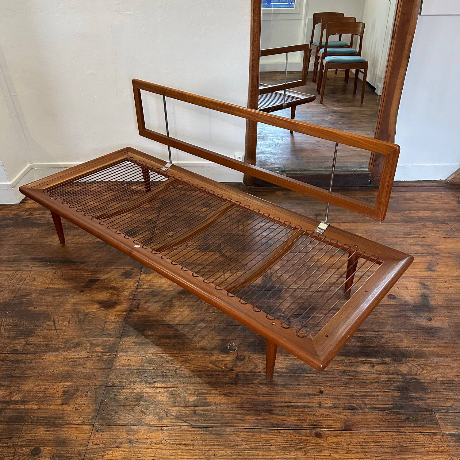 Canapé « Minerva » par P. Hvidt & O. Molgaard Nielsen, 1960