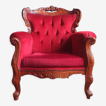 Fauteuil en bois sculpté style baroque en velour rouge bordeaux