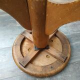 Screw stool