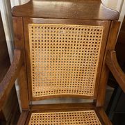 Fauteuil de barbier style Louis Philippe en hêtre assise et dossier en cannage