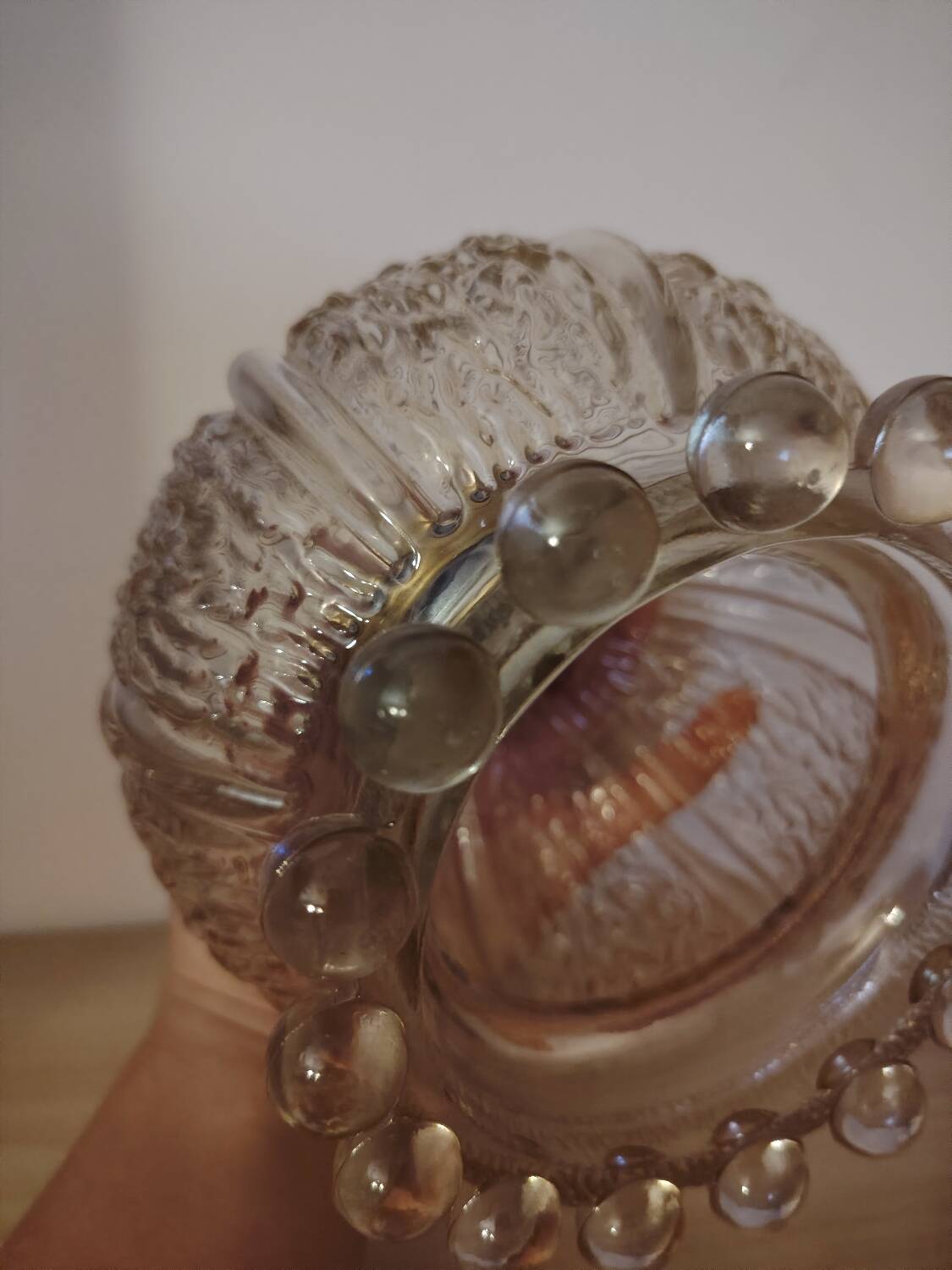 Glashütte Limburg textured pearl wall light