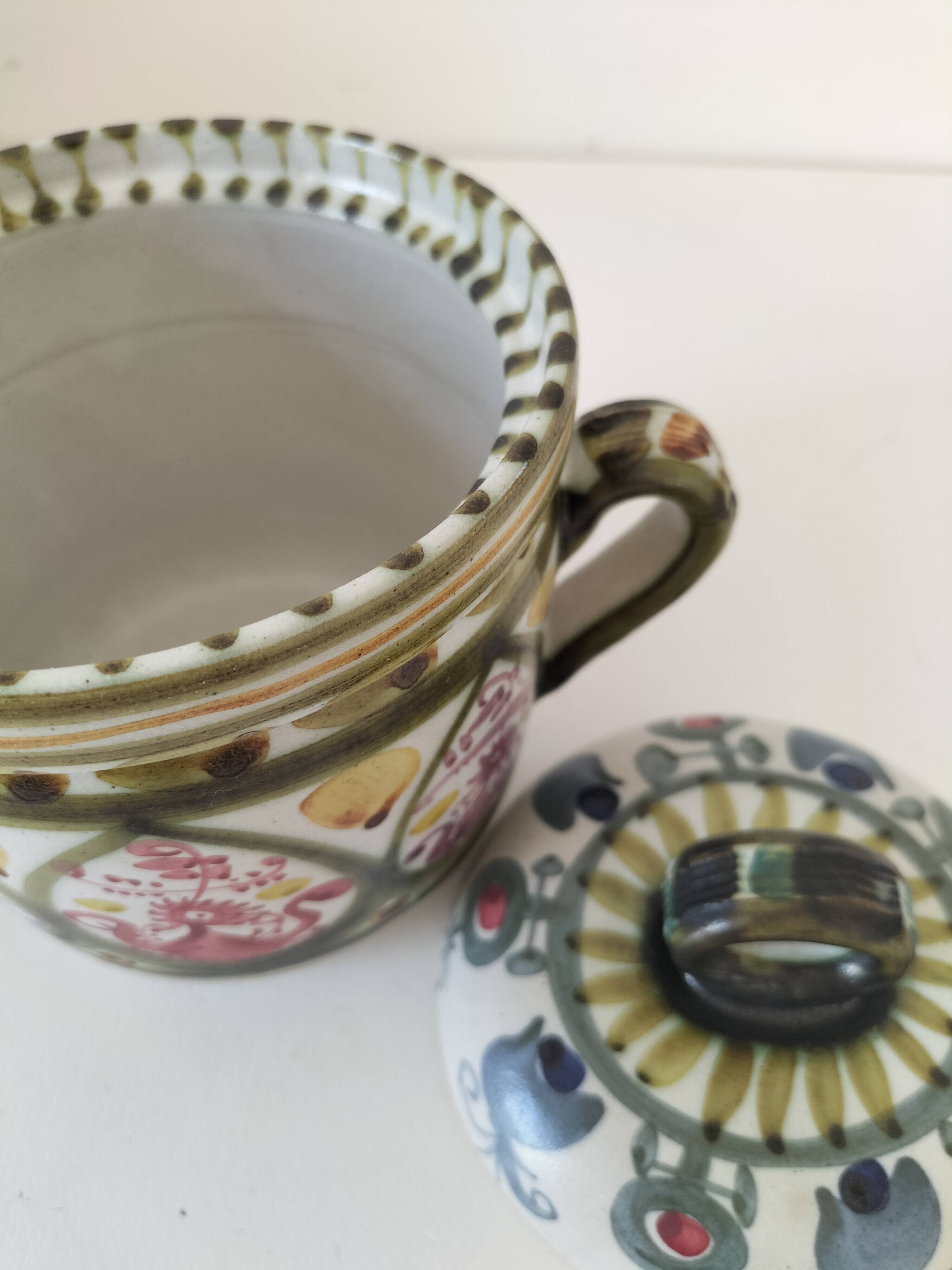 Small Keraluc broth pot Signed André l'Helguen