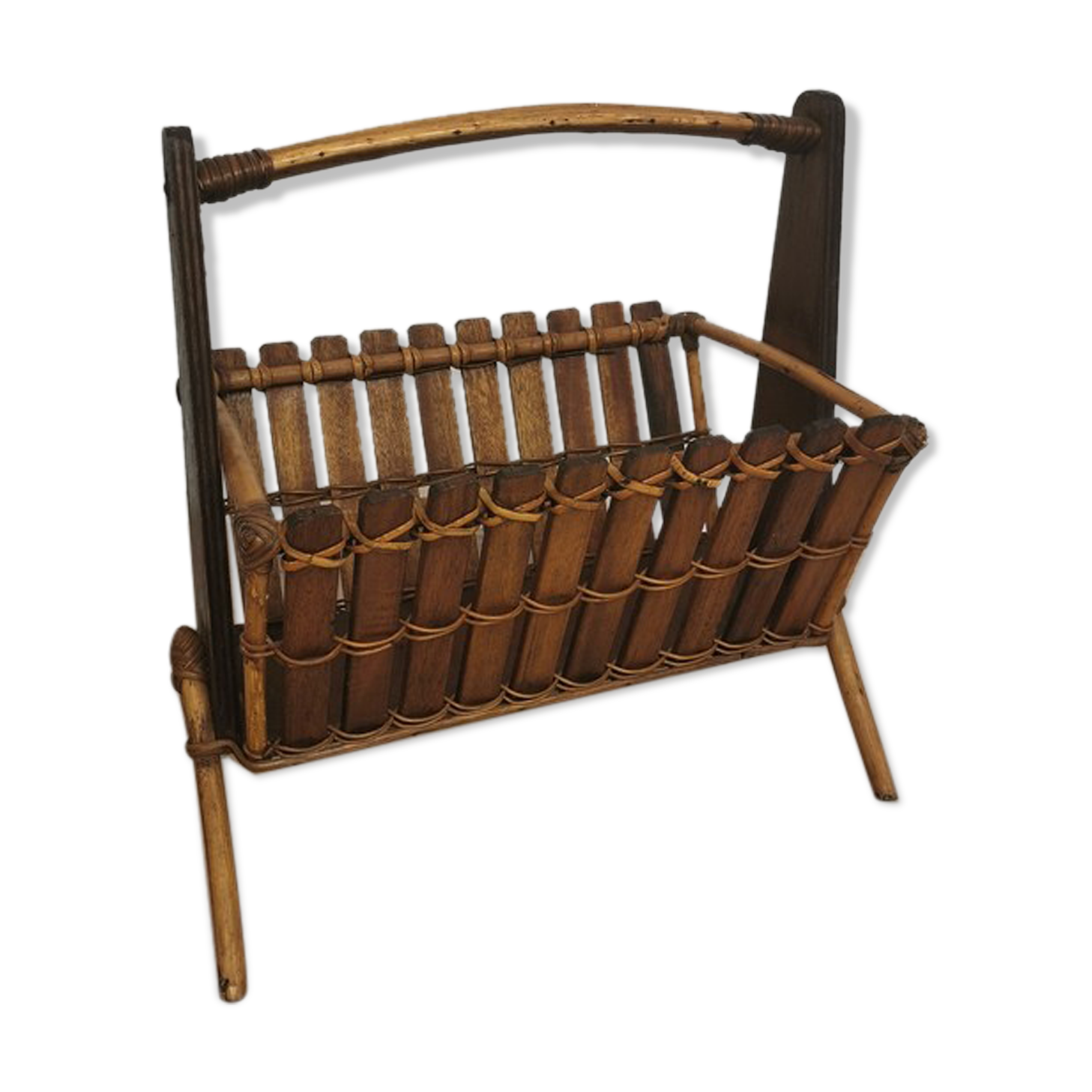 Vintage rattan magazine door