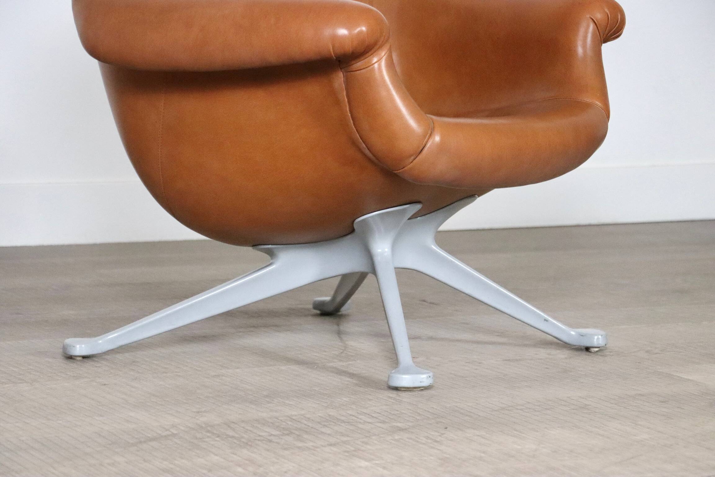 Angelo Mangiarotti For Cassina Model 1110 Lounge Chair, Italy 1960s