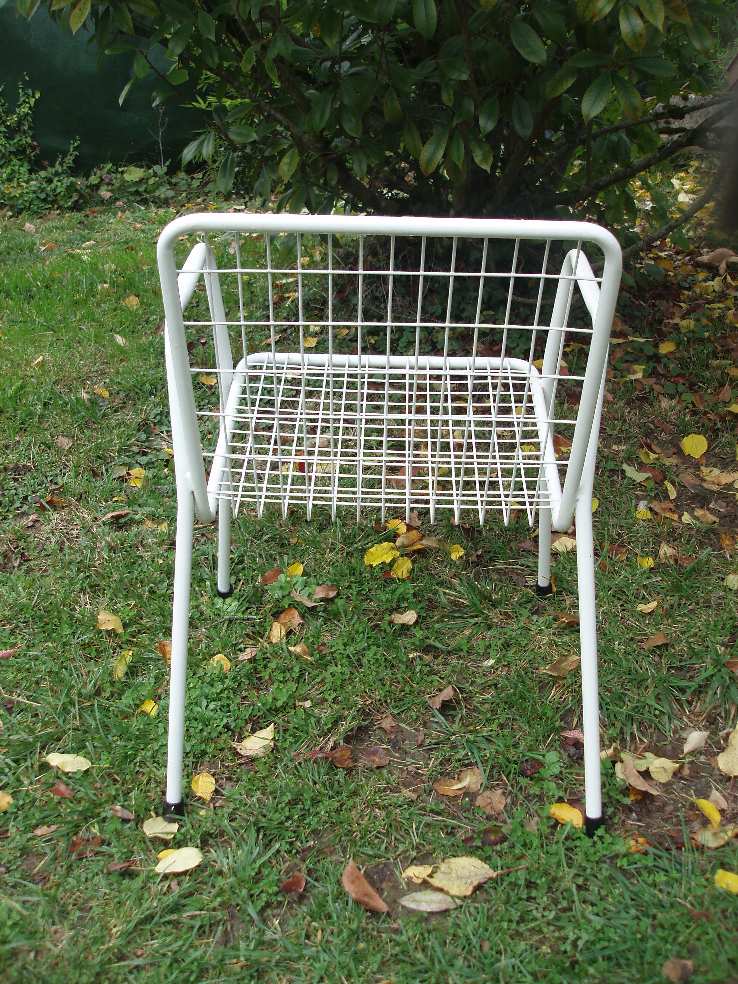 Pair of Italian Emu iron and rilsan armchairs