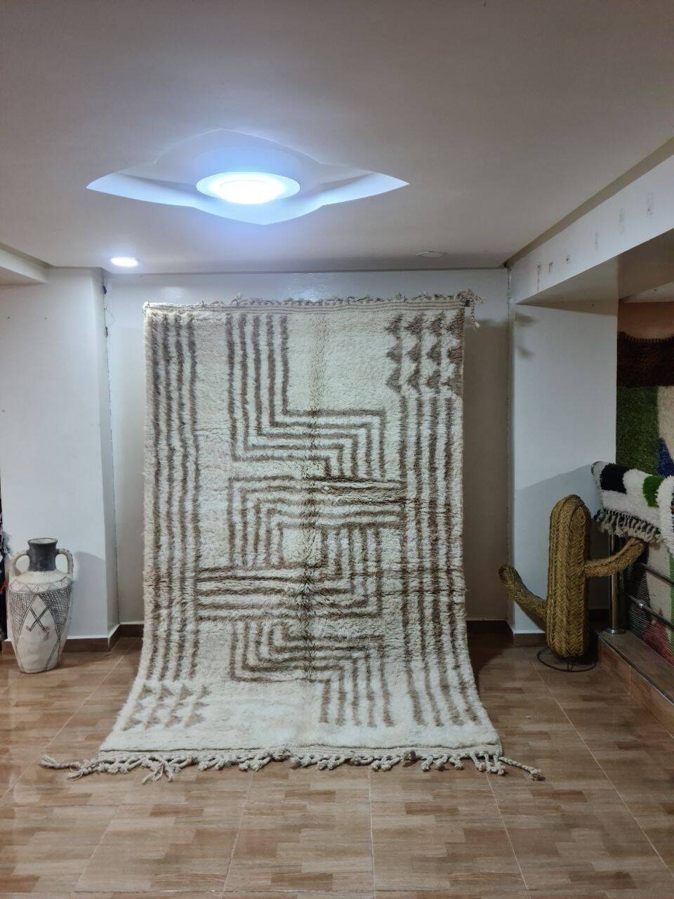 Traditional handmade Beni Ouarin rug size 150 x 250 cm