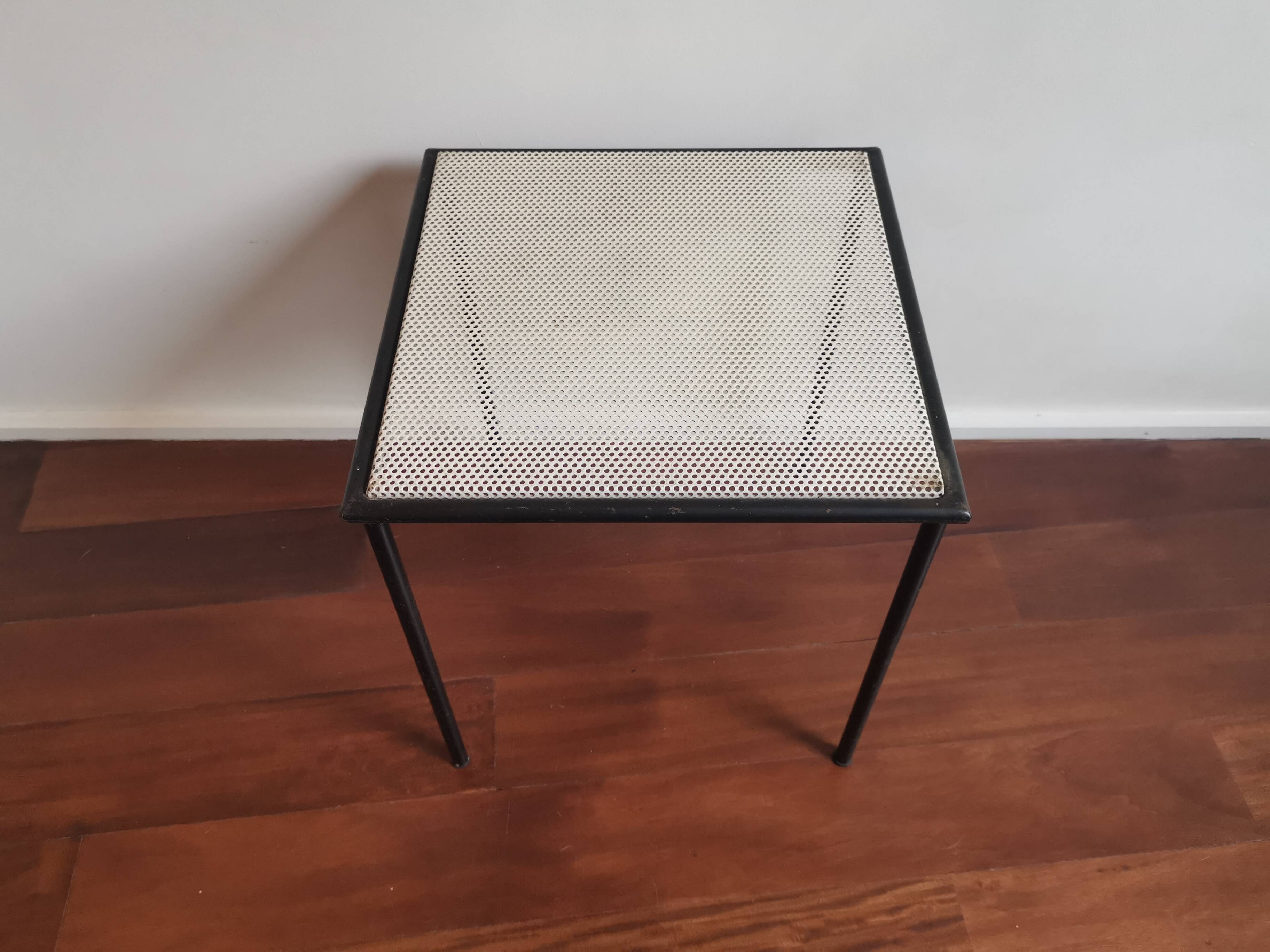 3 ARTIMETA metal nesting tables