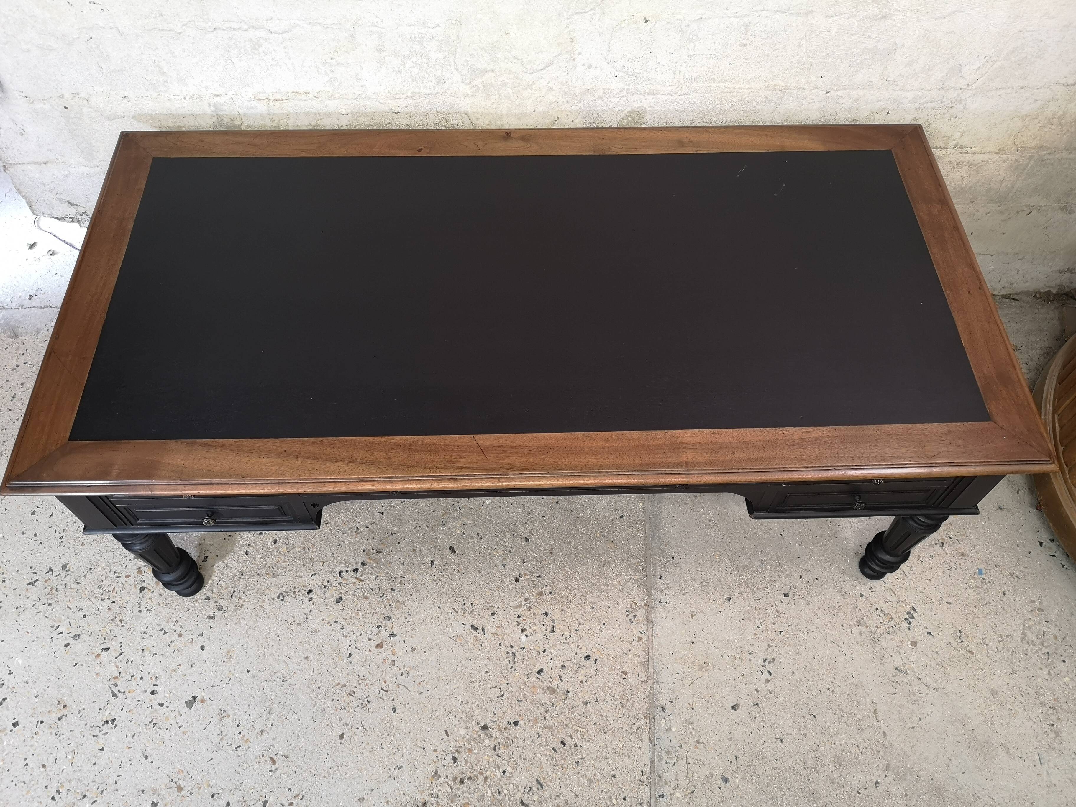 Flat desk Louis Philippe patina walnut nineteenth