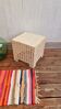 Table basse vintage cube en plastique tressé beige