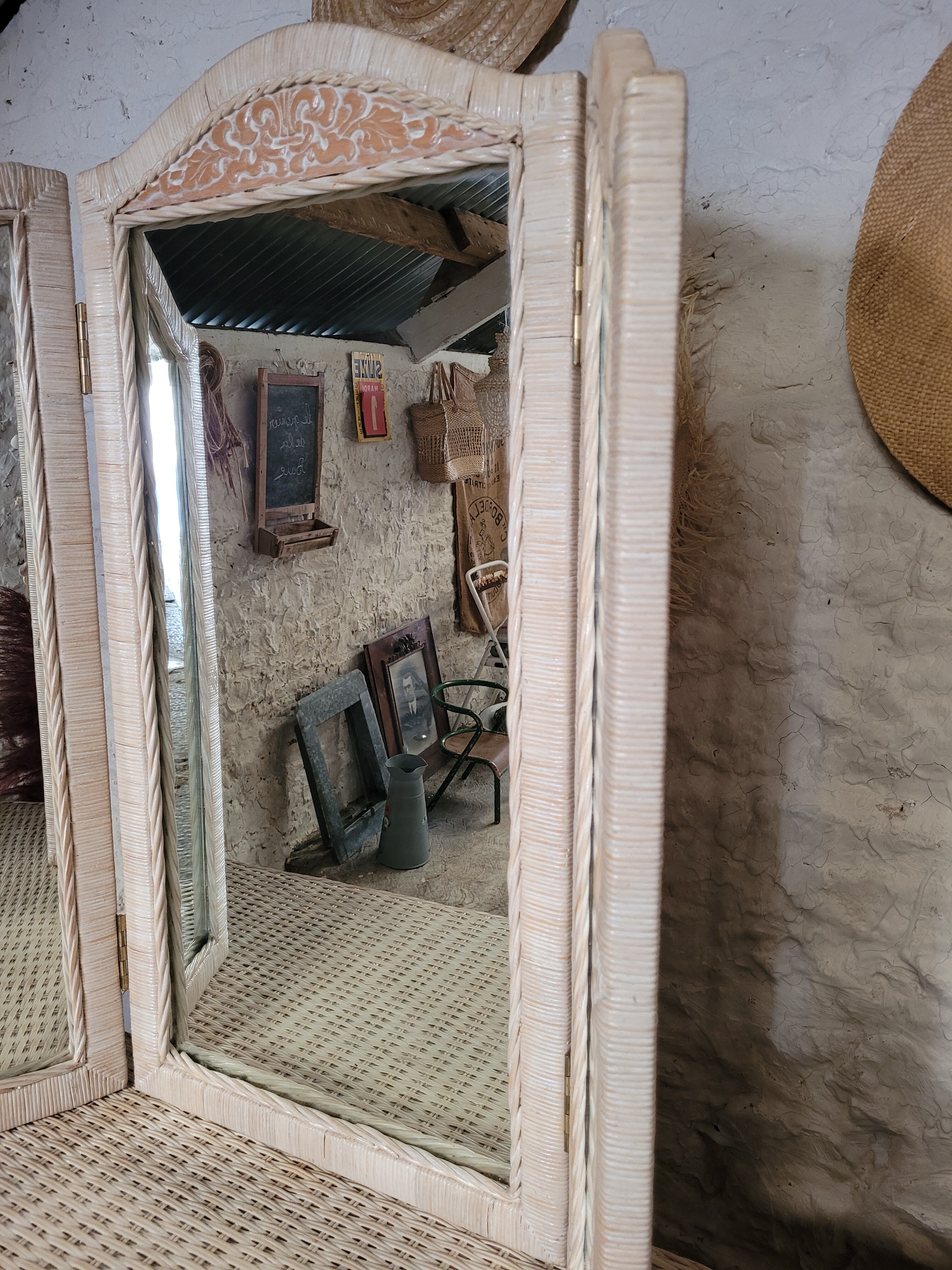 Rattan chest of drawers 80s and its mirror