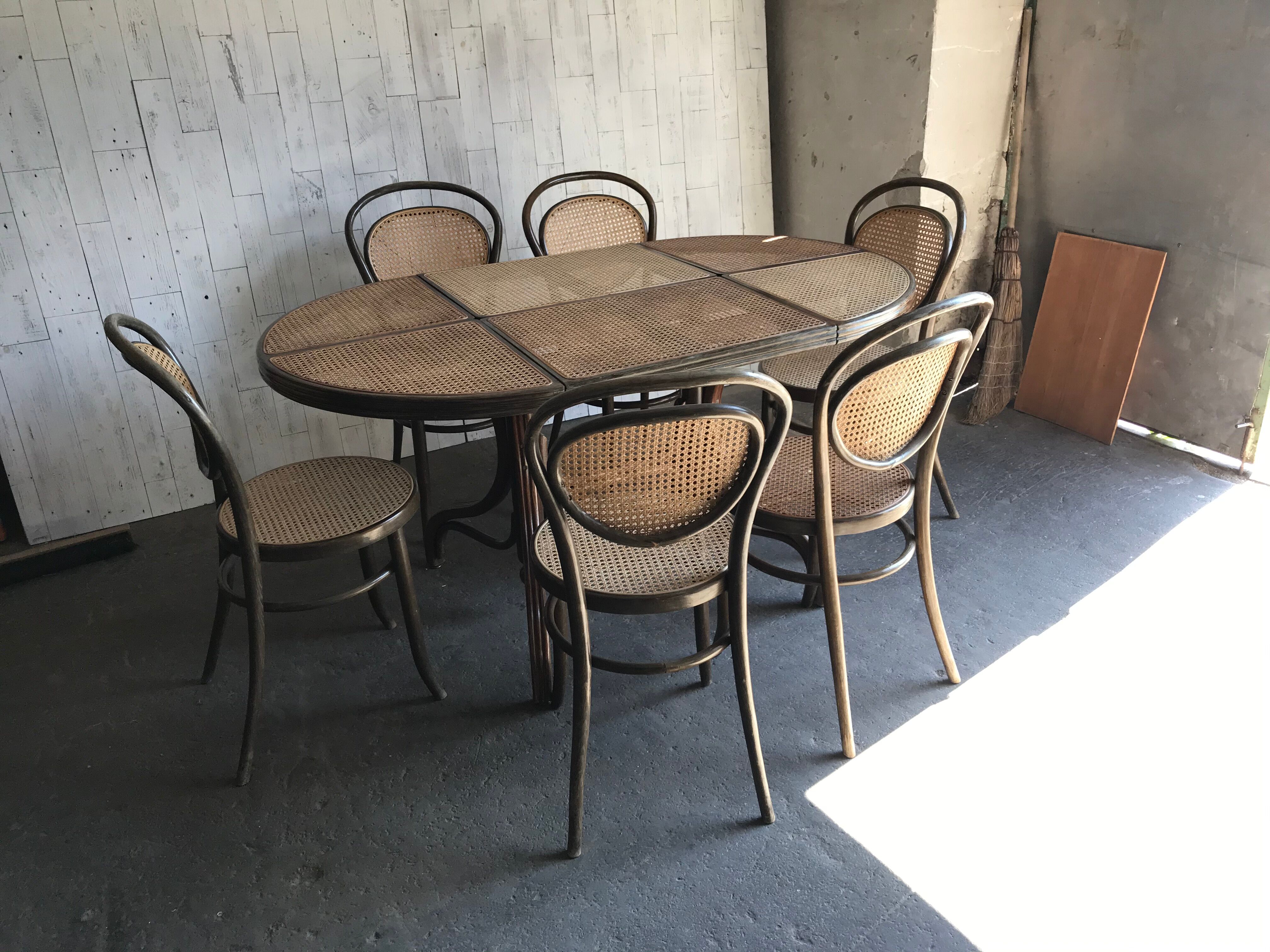 Table à manger ovale avec 6 chaises, Allemagne, années 1970