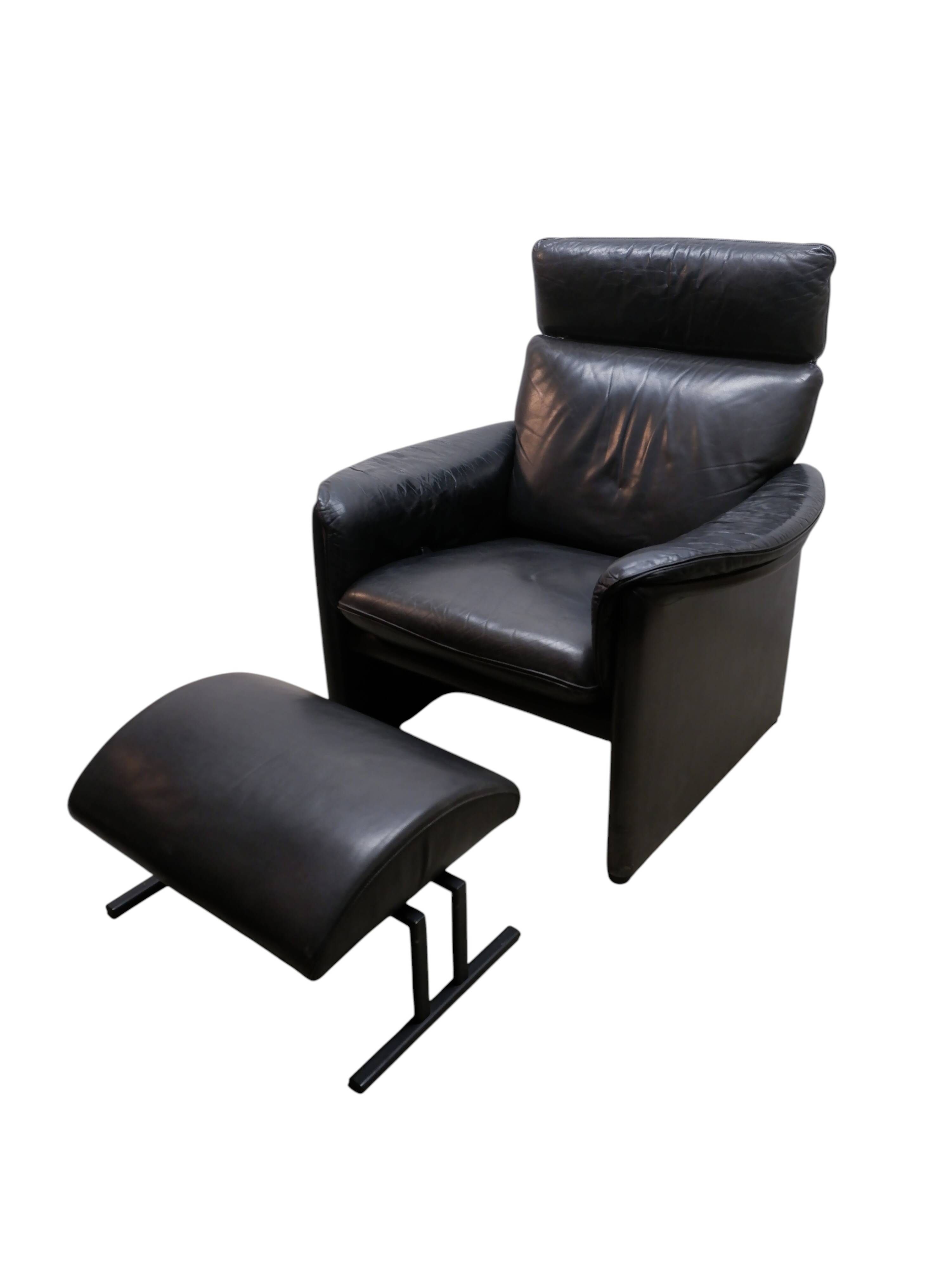 Fauteuil en cuir COR avec repose-pieds