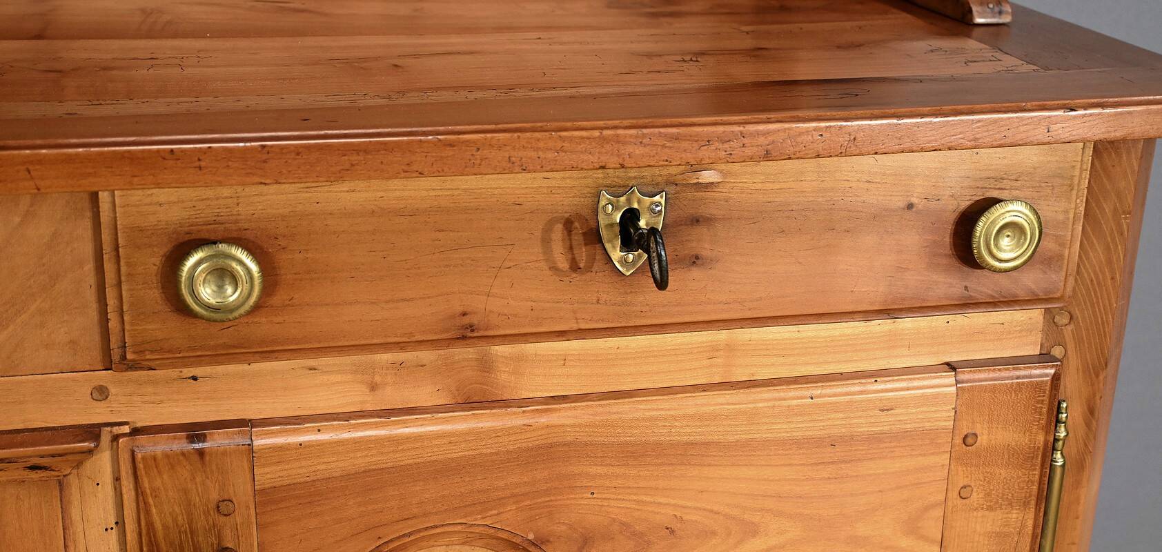 Louis XV style blond cherry wood sideboard – mid-19th century